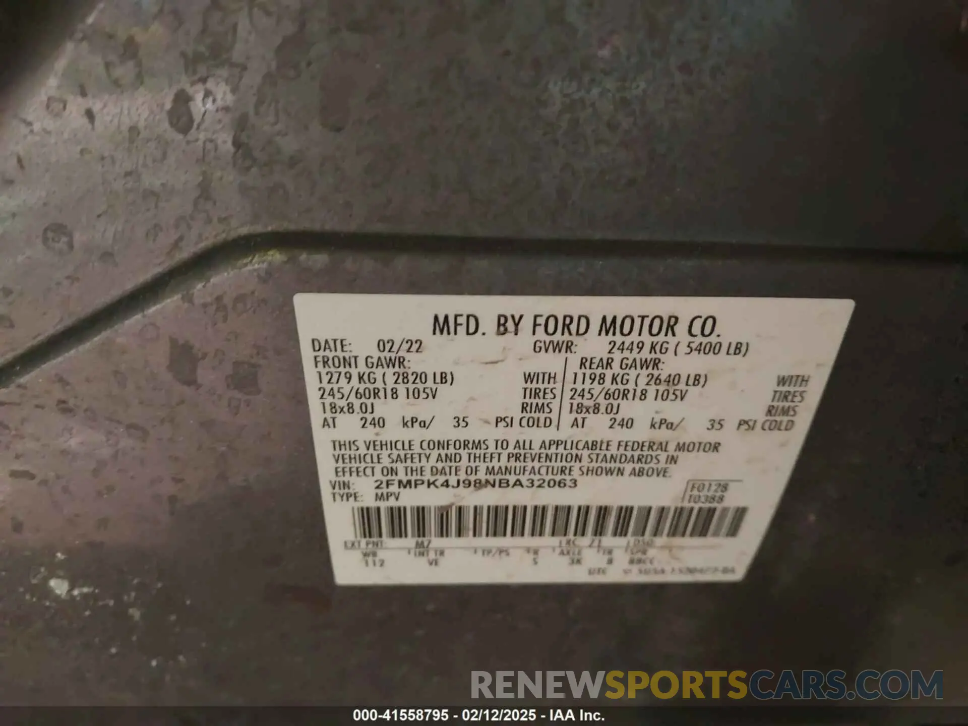 9 Photograph of a damaged car 2FMPK4J98NBA32063 FORD EDGE 2022