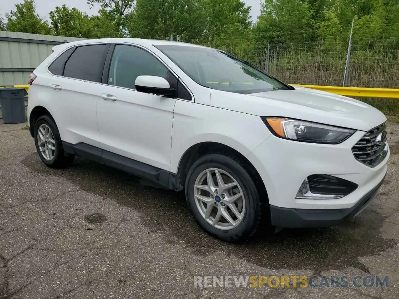 4 Photograph of a damaged car 2FMPK4J98NBA51812 FORD EDGE 2022
