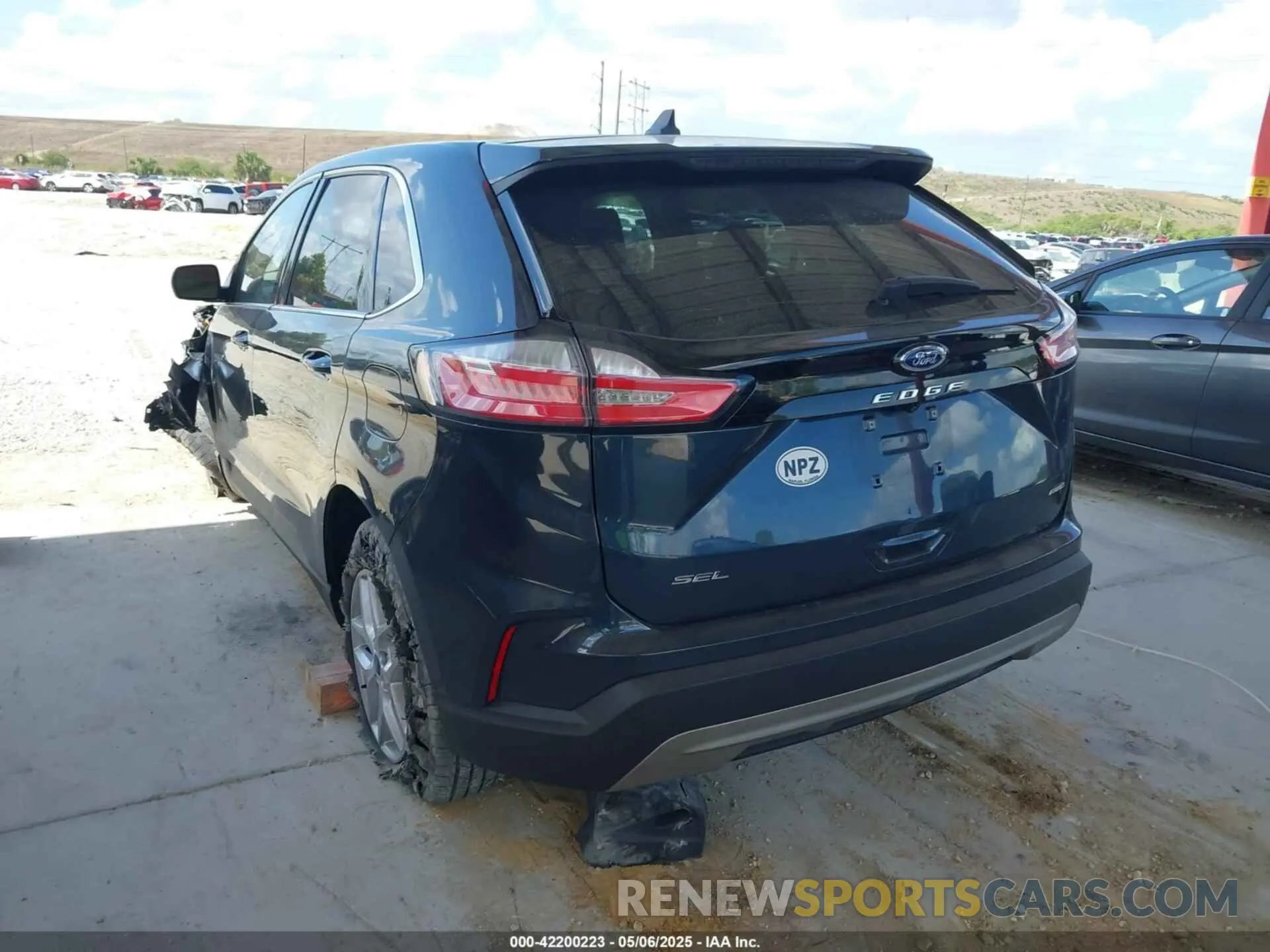 3 Photograph of a damaged car 2FMPK4J98NBA72773 FORD EDGE 2022