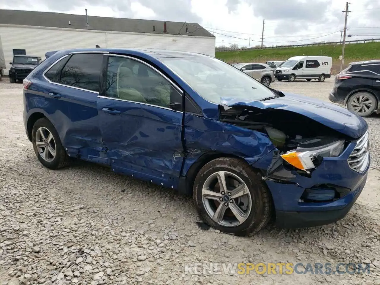 4 Photograph of a damaged car 2FMPK4J98NBB13788 FORD EDGE 2022