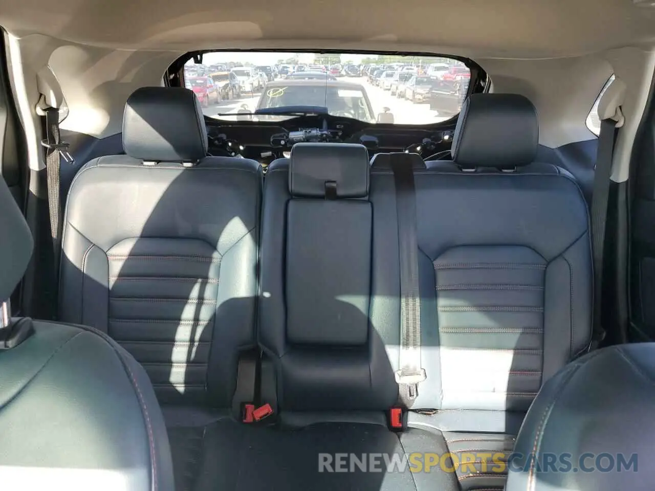 10 Photograph of a damaged car 2FMPK4J99NBA21072 FORD EDGE 2022