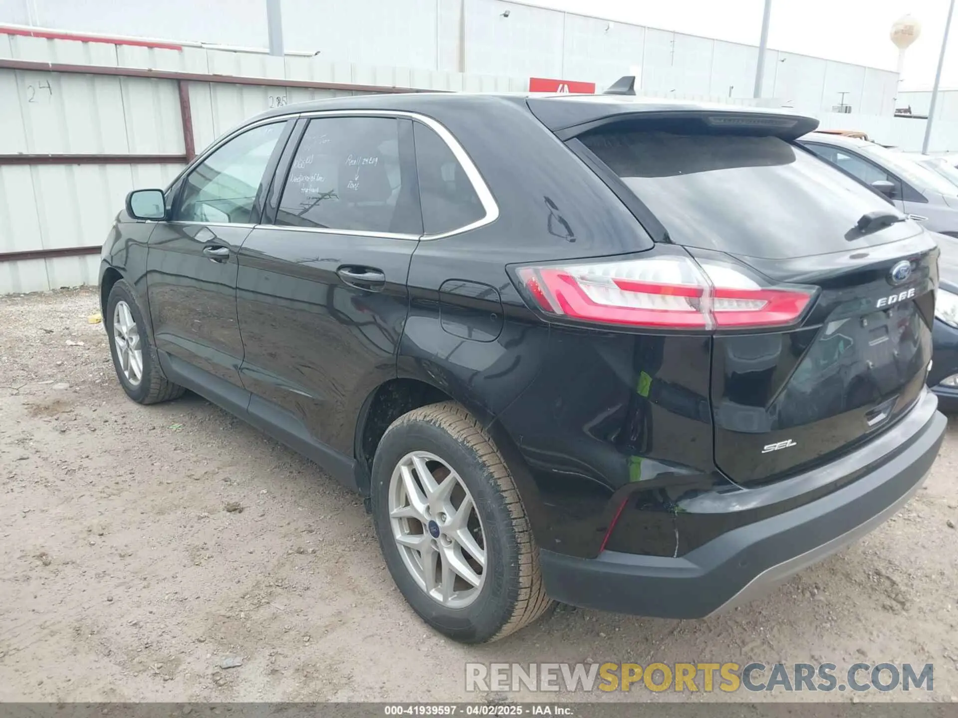 3 Photograph of a damaged car 2FMPK4J99NBA30550 FORD EDGE 2022