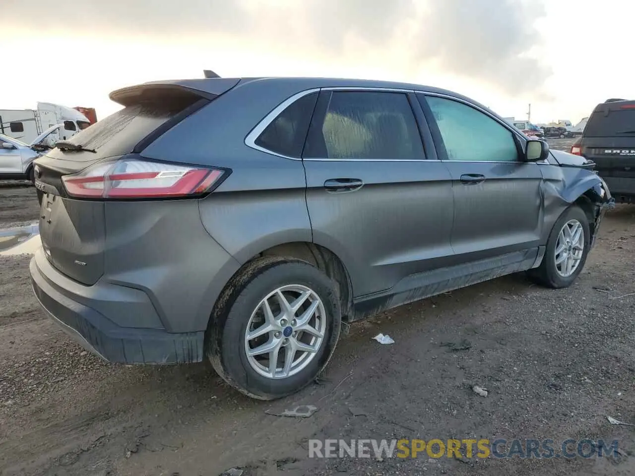 3 Photograph of a damaged car 2FMPK4J99NBA53858 FORD EDGE 2022