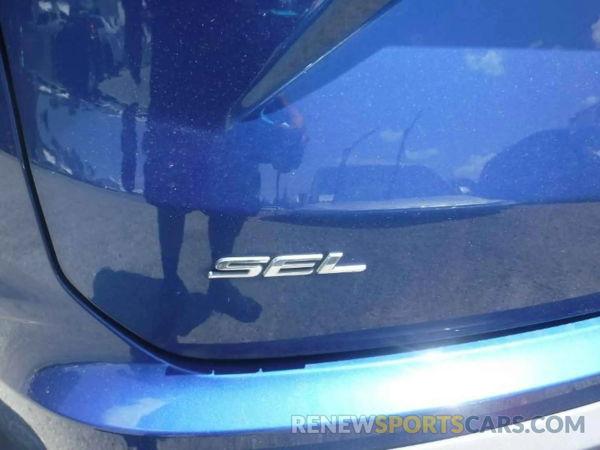 9 Photograph of a damaged car 2FMPK4J99NBA62527 FORD EDGE 2022