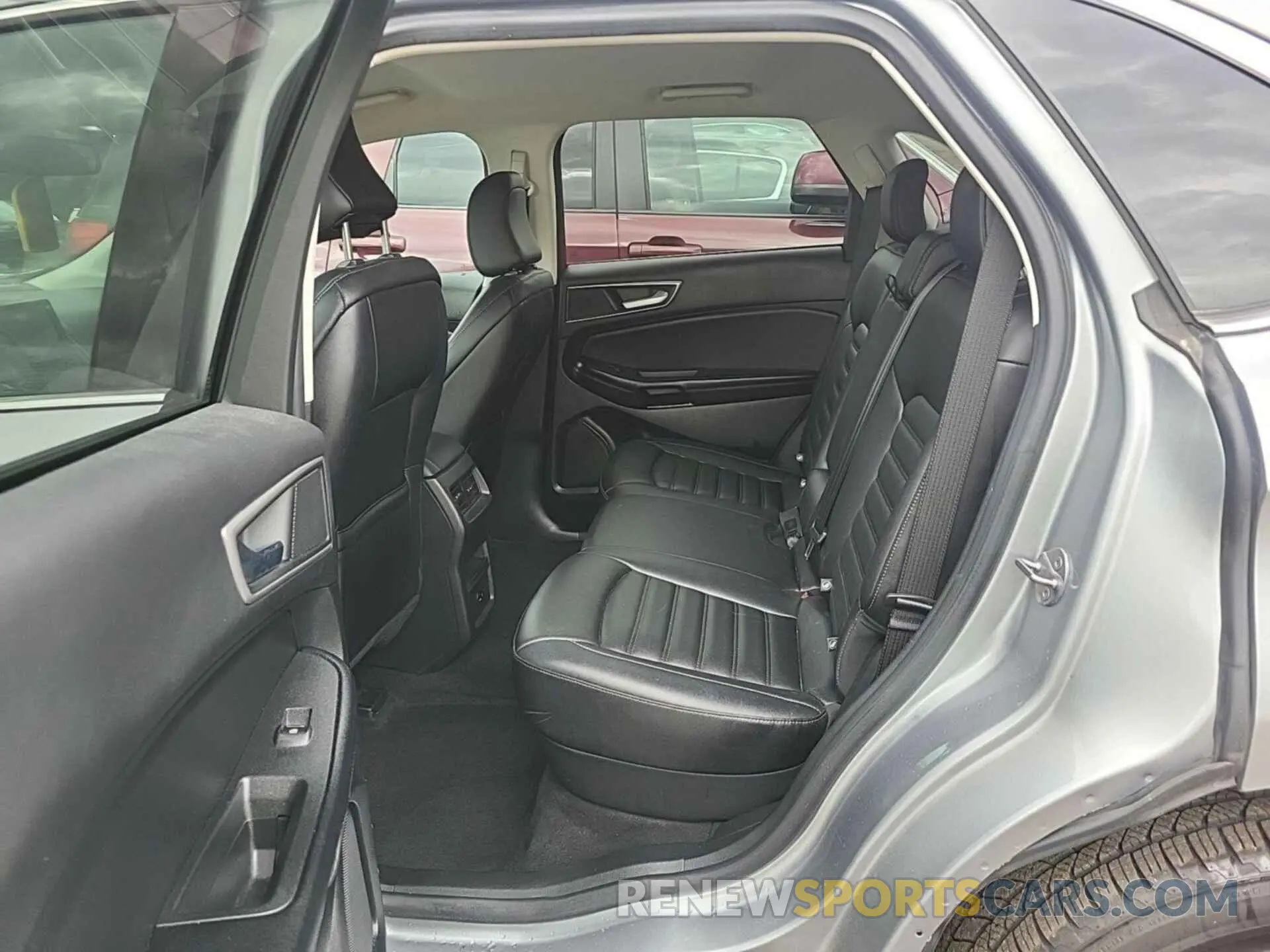 3 Photograph of a damaged car 2FMPK4J99NBA63077 FORD EDGE 2022