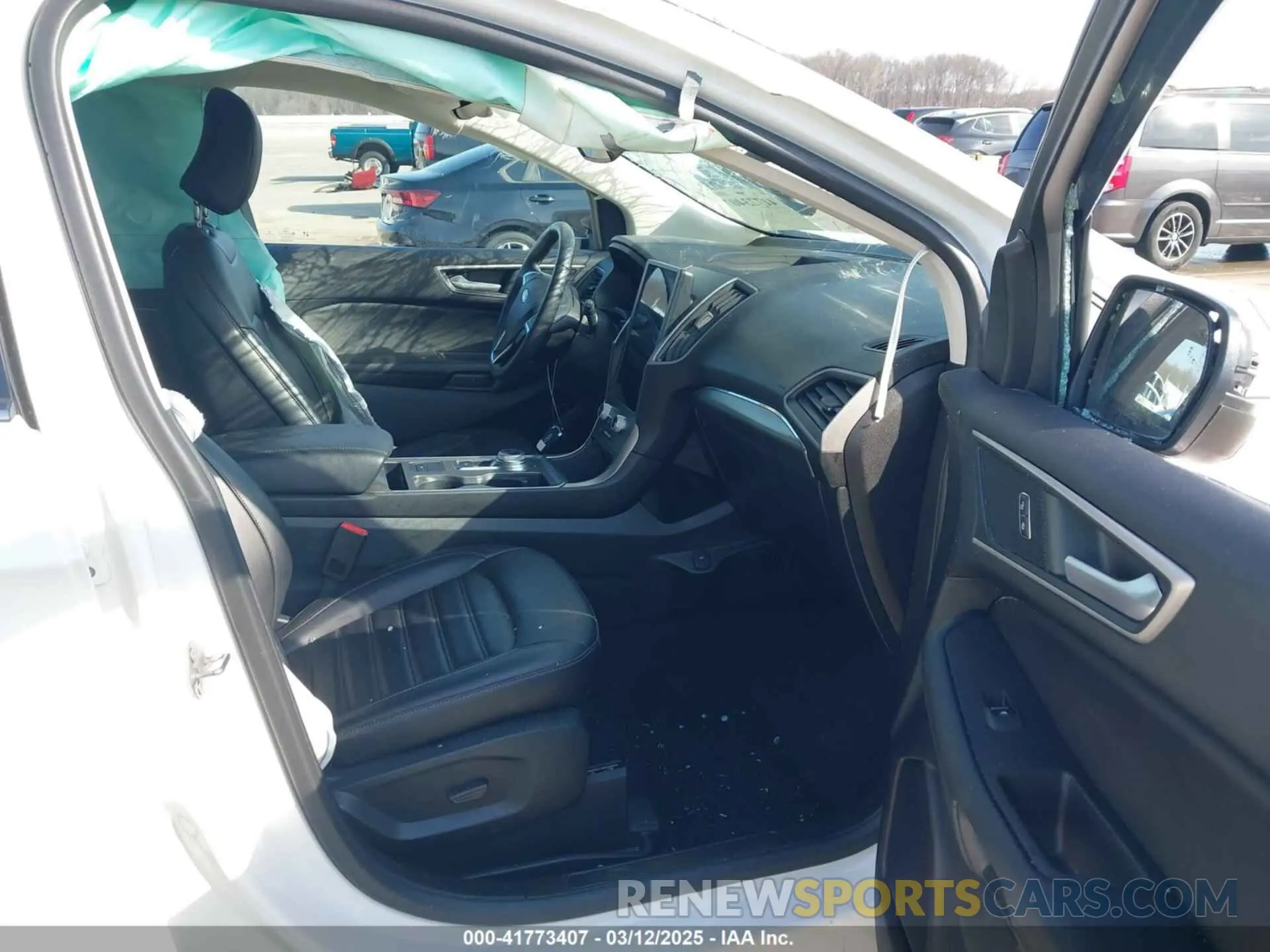 5 Photograph of a damaged car 2FMPK4J99NBA66898 FORD EDGE 2022