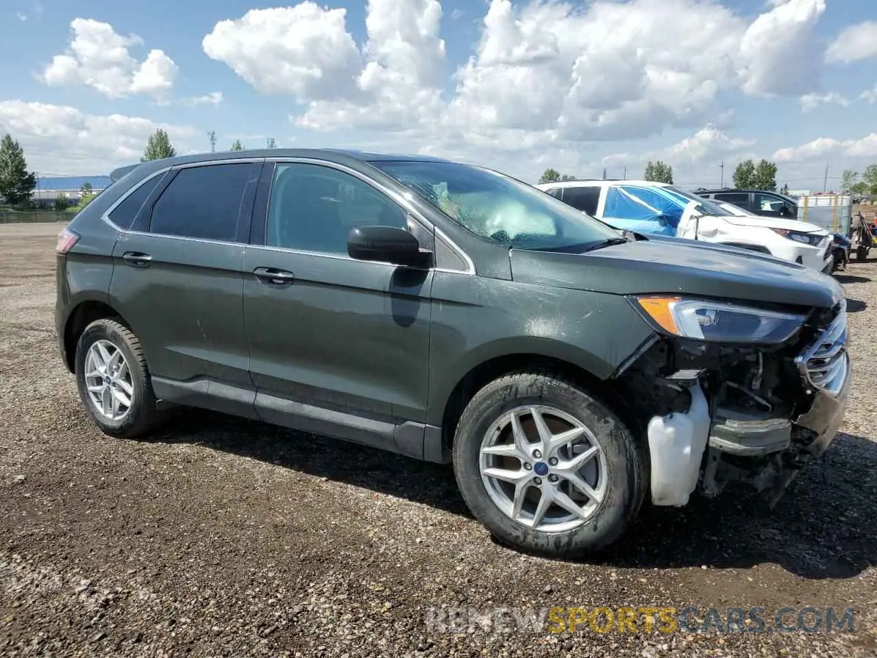 4 Photograph of a damaged car 2FMPK4J99NBA67615 FORD EDGE 2022