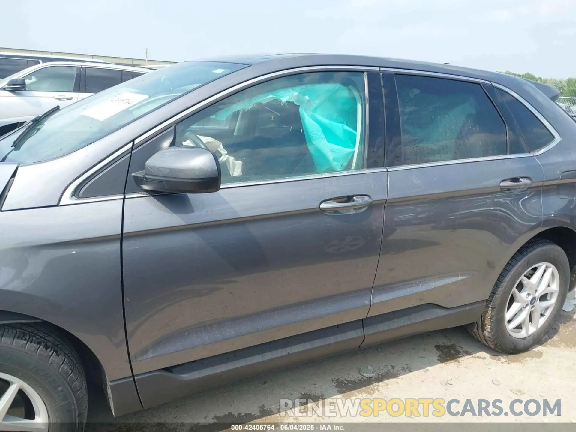 14 Photograph of a damaged car 2FMPK4J99NBB00208 FORD EDGE 2022