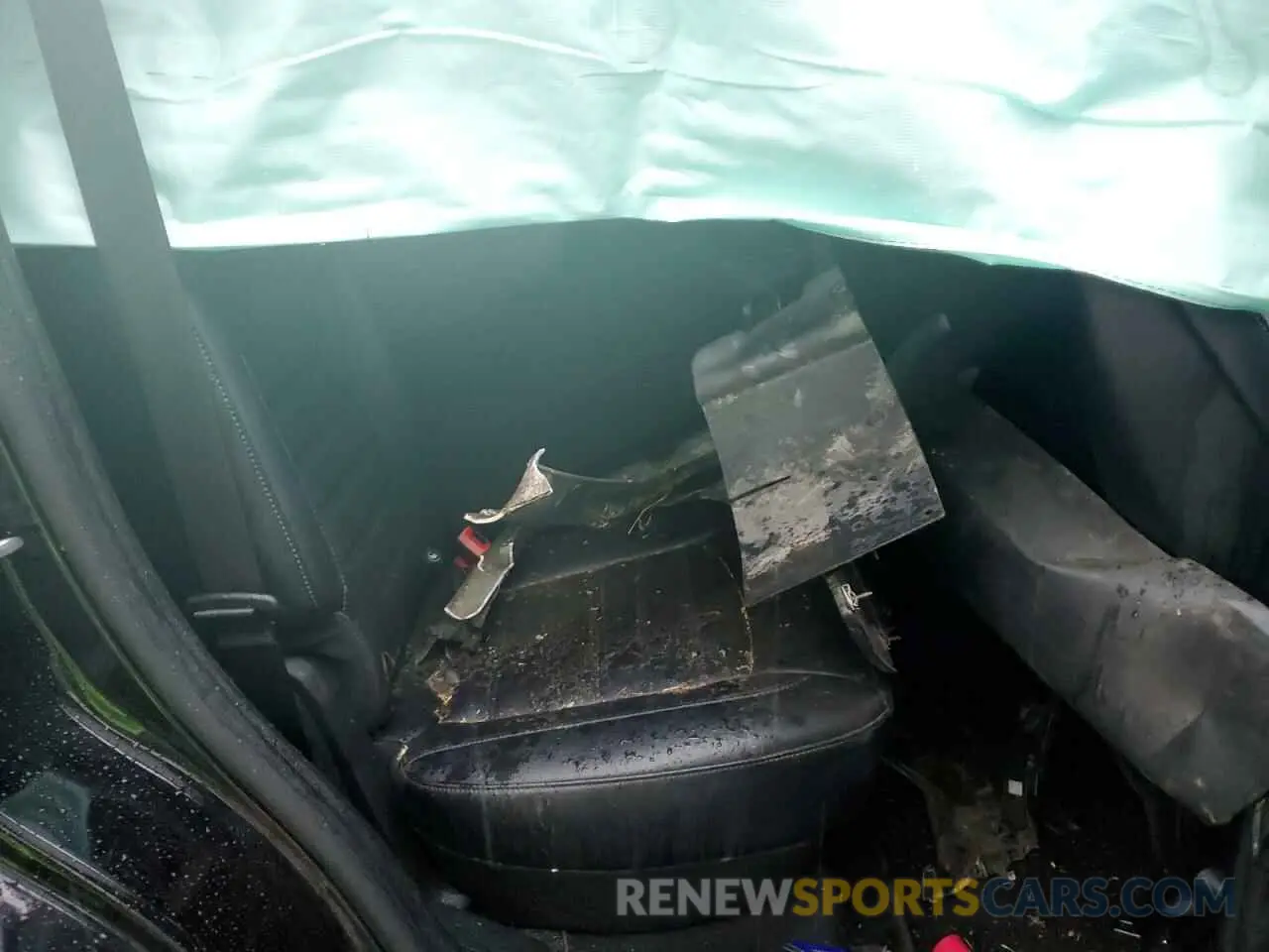 11 Photograph of a damaged car 2FMPK4J9XNBA54033 FORD EDGE 2022
