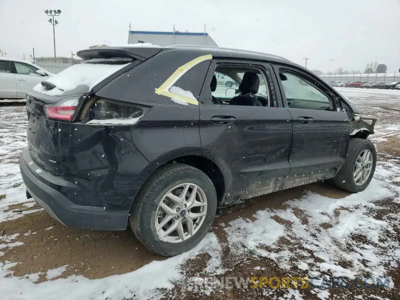 3 Photograph of a damaged car 2FMPK4J9XNBA83130 FORD EDGE 2022