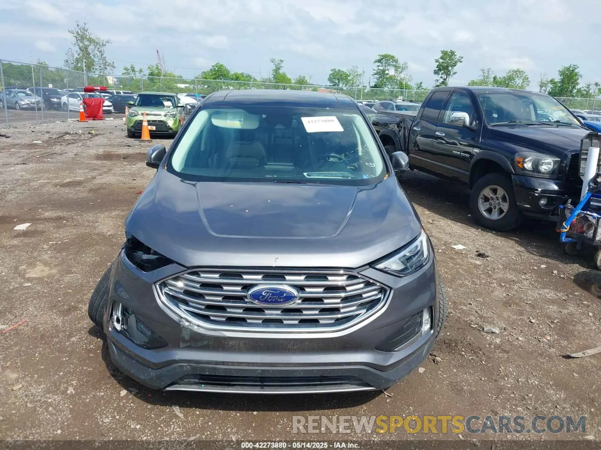 13 Photograph of a damaged car 2FMPK4J9XNBB11072 FORD EDGE 2022