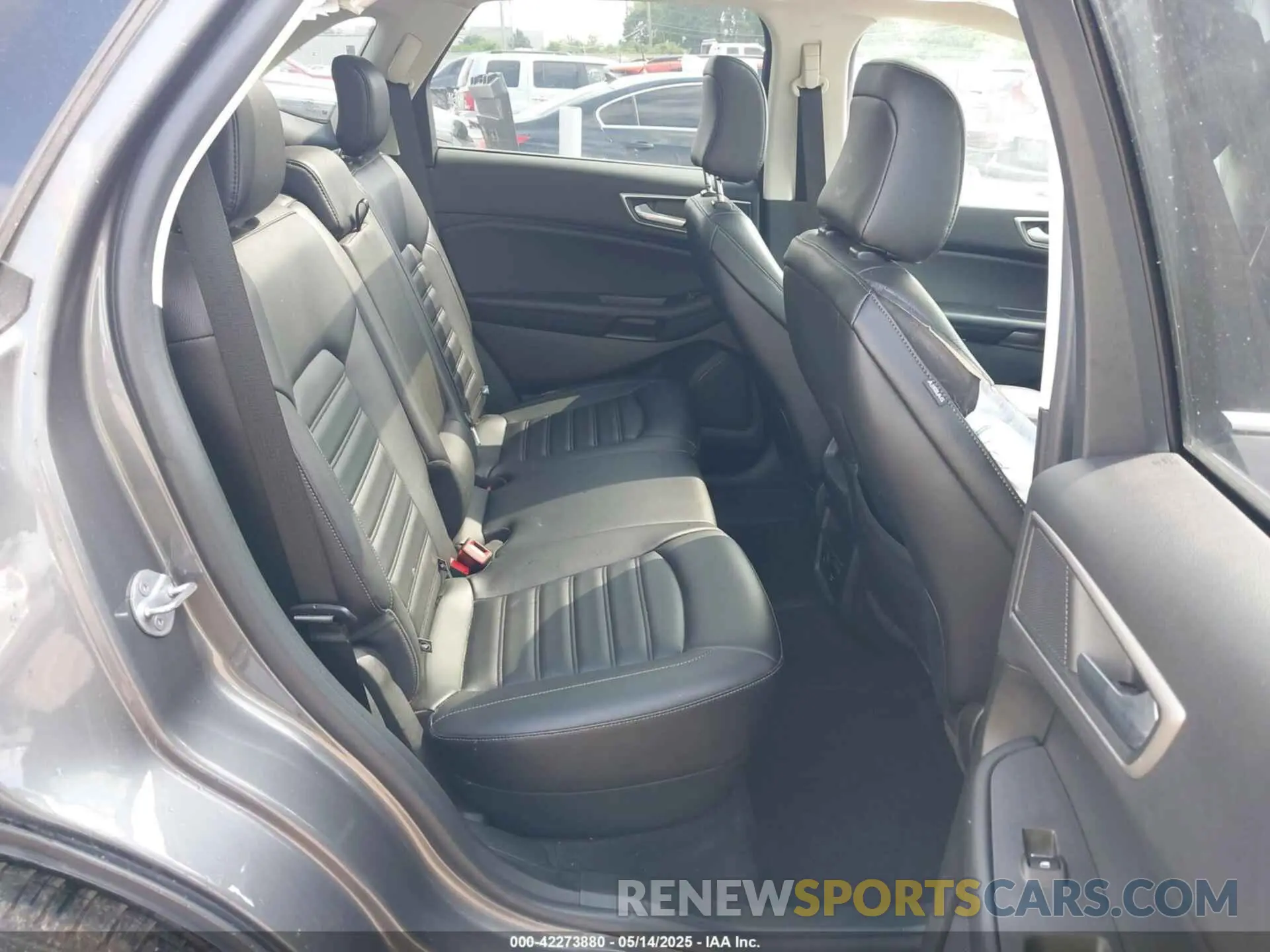 8 Photograph of a damaged car 2FMPK4J9XNBB11072 FORD EDGE 2022