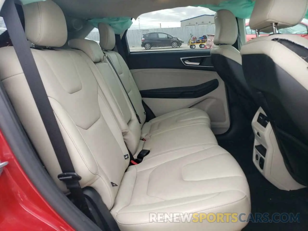 11 Photograph of a damaged car 2FMPK4K90NBA25266 FORD EDGE 2022
