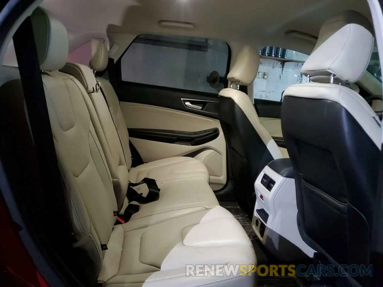 10 Photograph of a damaged car 2FMPK4K90NBA35330 FORD EDGE 2022