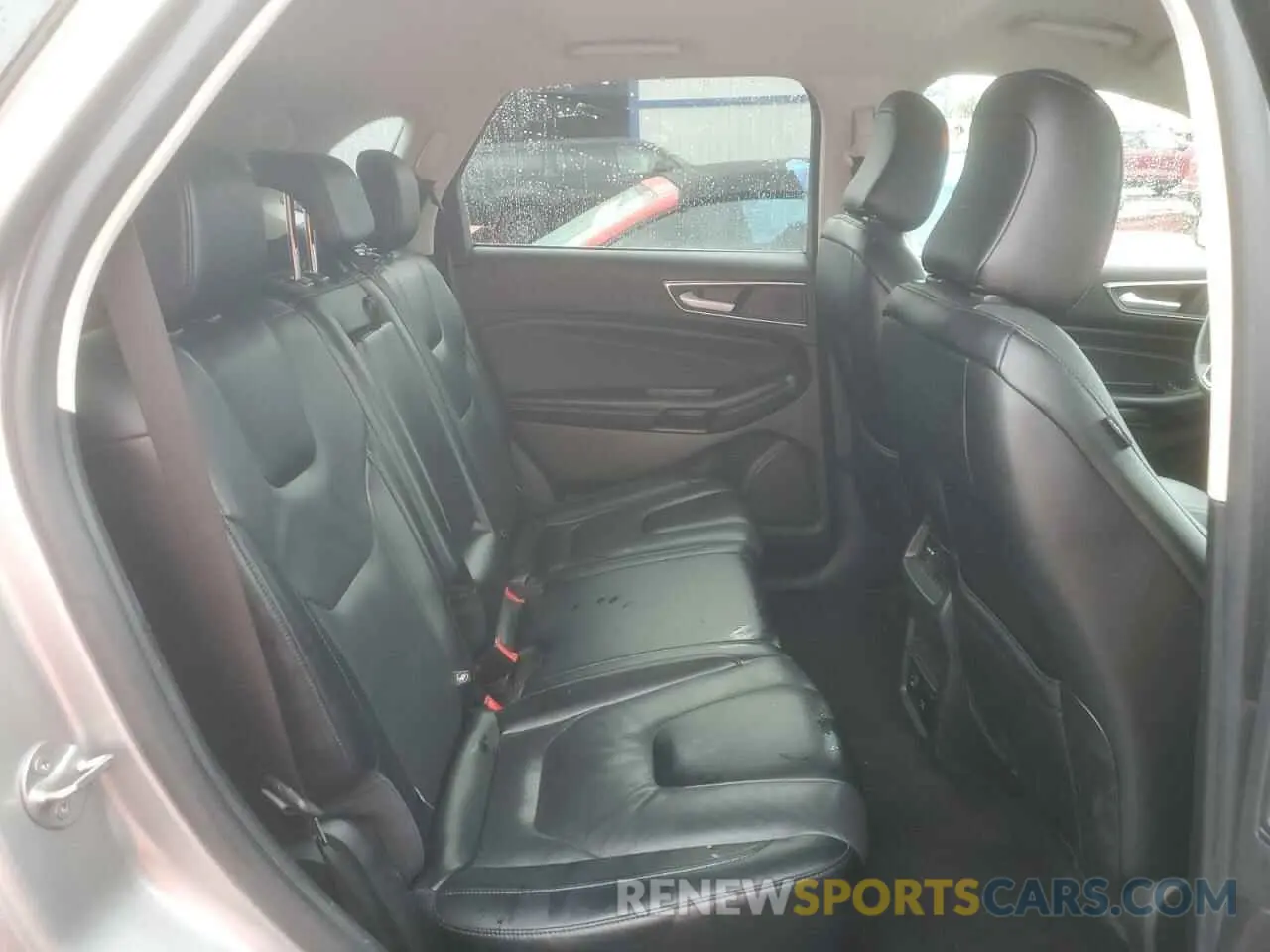 11 Photograph of a damaged car 2FMPK4K90NBA36624 FORD EDGE 2022
