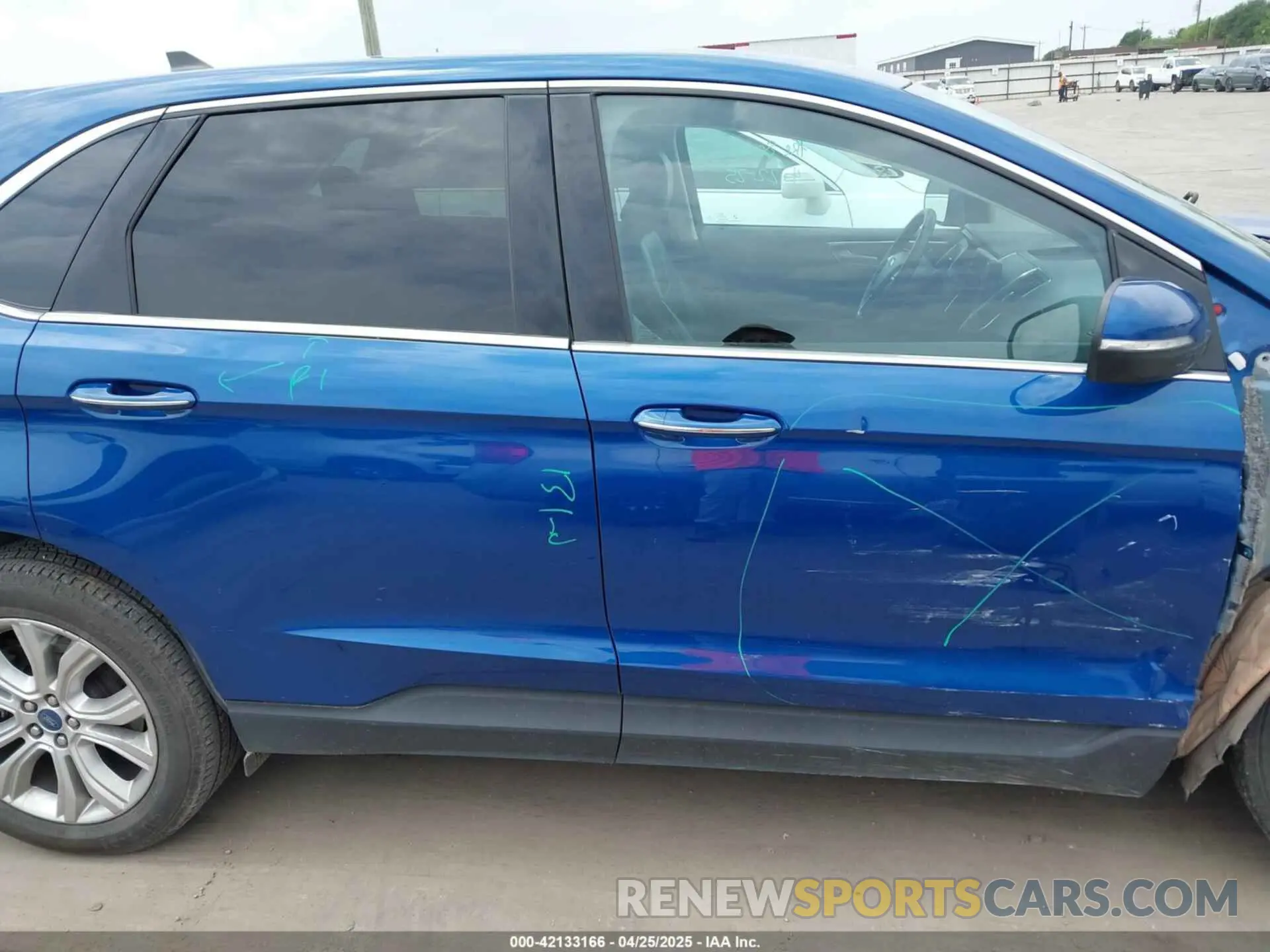 13 Photograph of a damaged car 2FMPK4K90NBA94541 FORD EDGE 2022