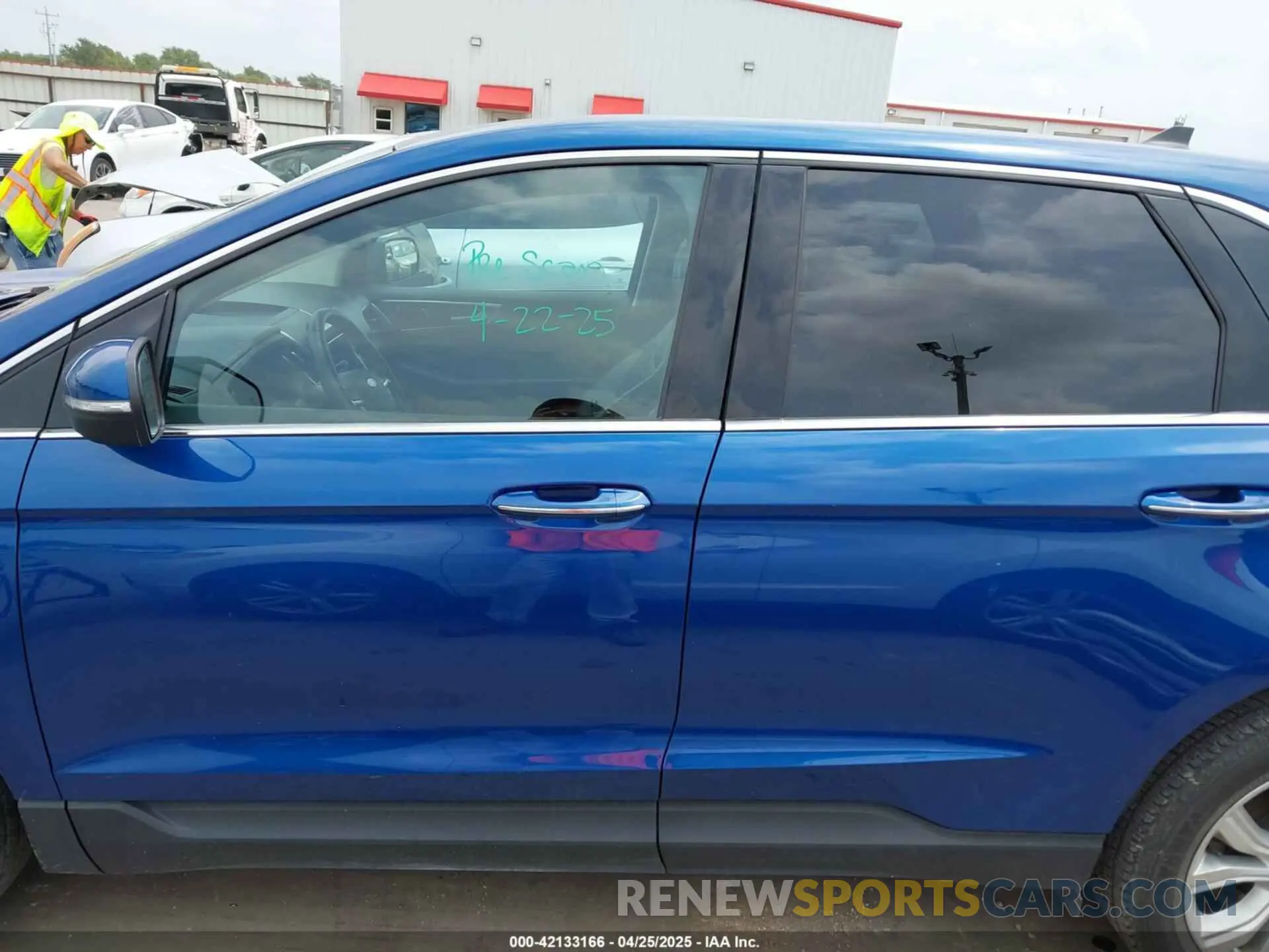 14 Photograph of a damaged car 2FMPK4K90NBA94541 FORD EDGE 2022