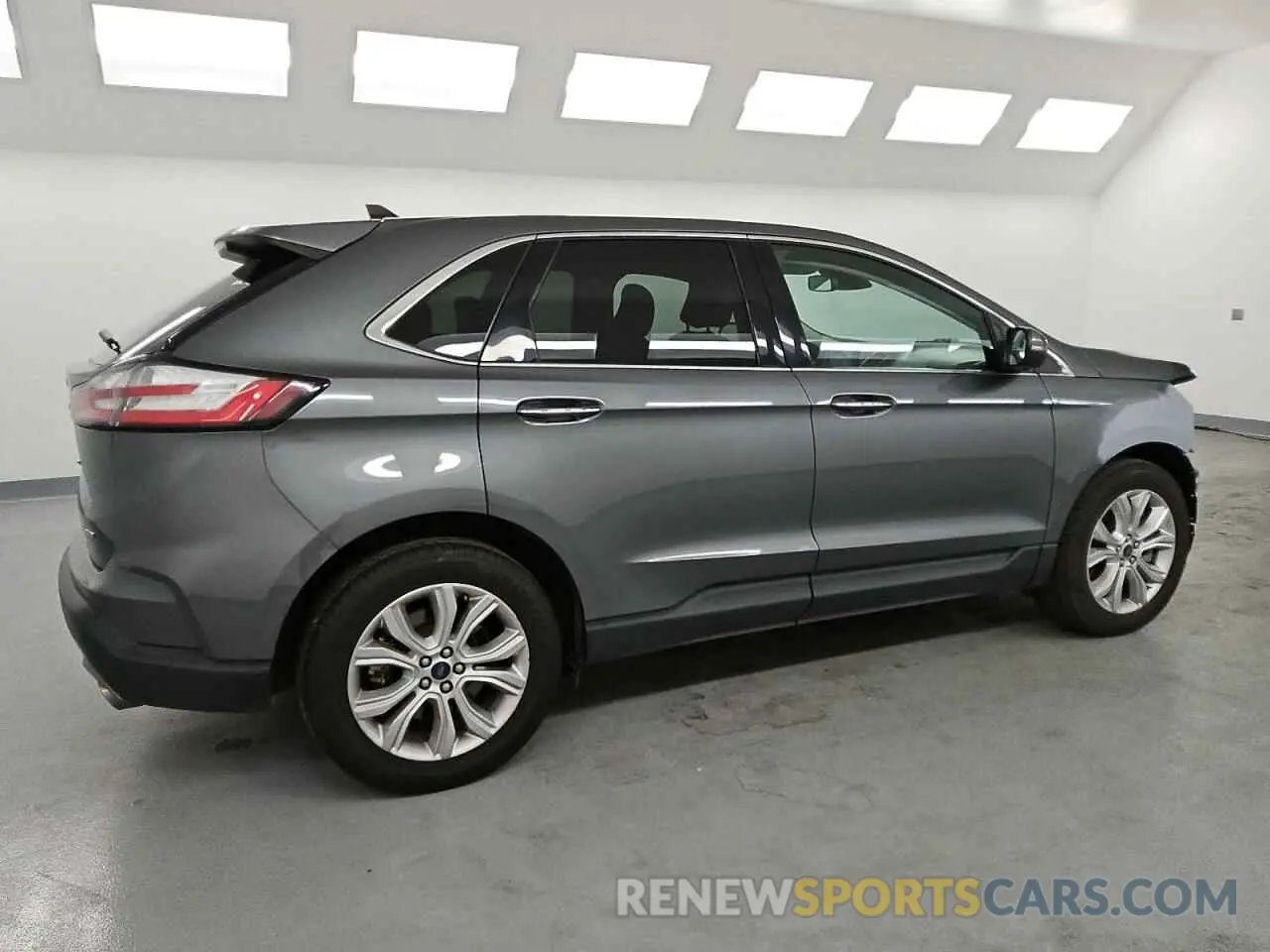 3 Photograph of a damaged car 2FMPK4K91NBA31156 FORD EDGE 2022