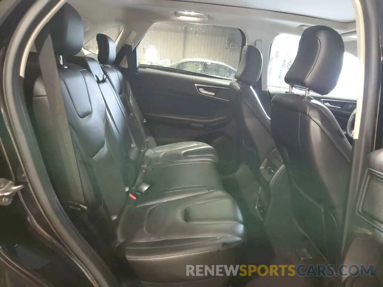 11 Photograph of a damaged car 2FMPK4K91NBA44778 FORD EDGE 2022