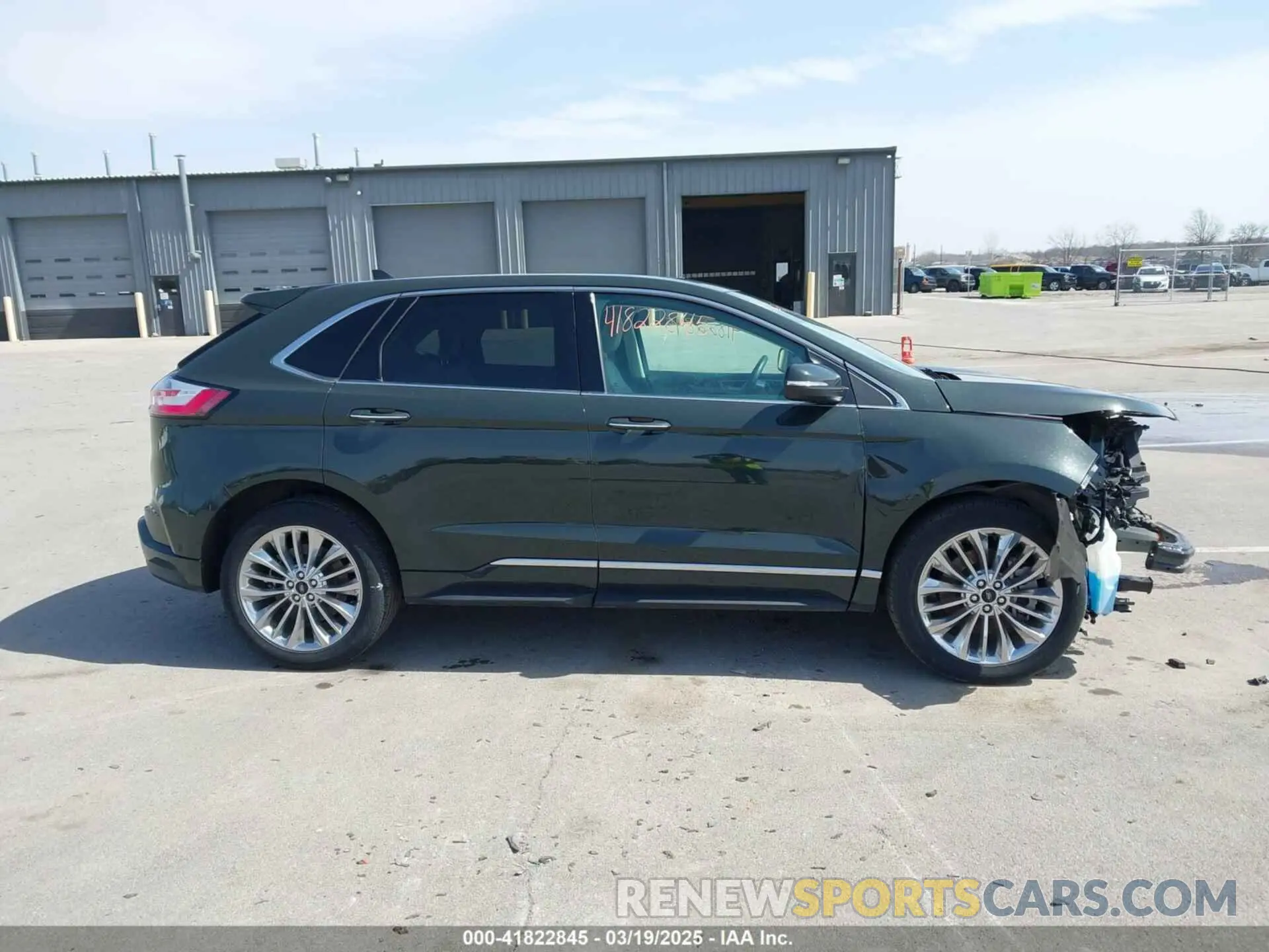 14 Photograph of a damaged car 2FMPK4K91NBA56560 FORD EDGE 2022