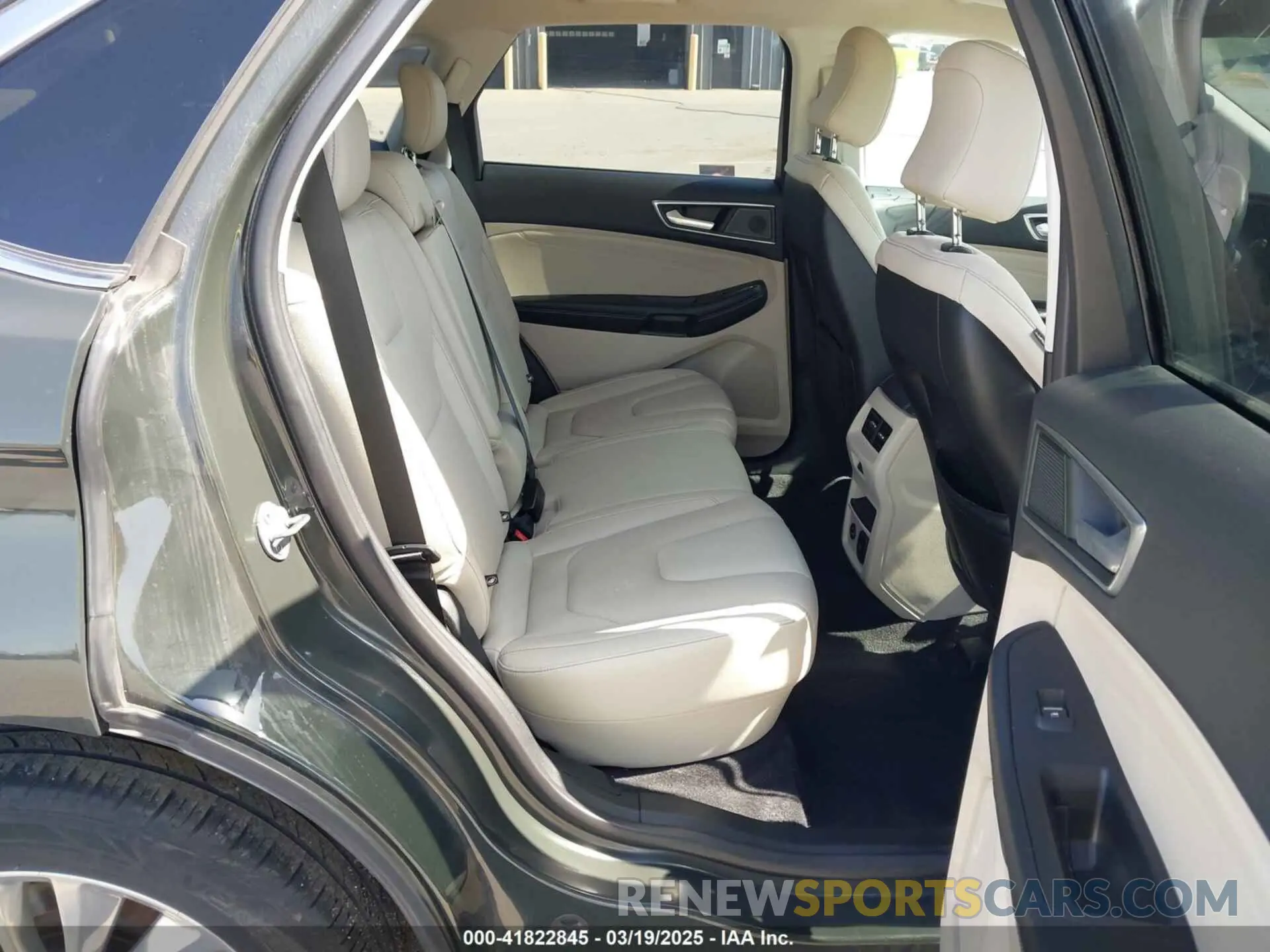 8 Photograph of a damaged car 2FMPK4K91NBA56560 FORD EDGE 2022