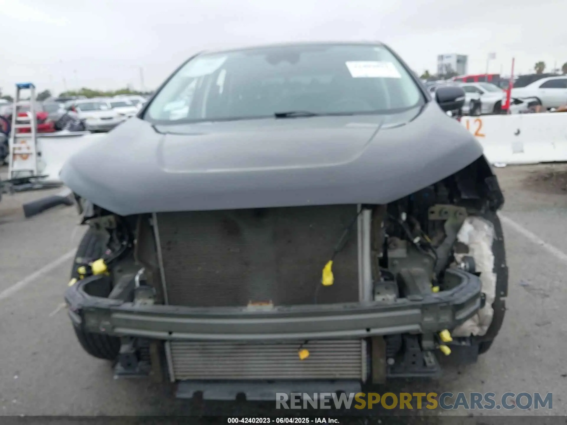 13 Photograph of a damaged car 2FMPK4K91NBA94645 FORD EDGE 2022