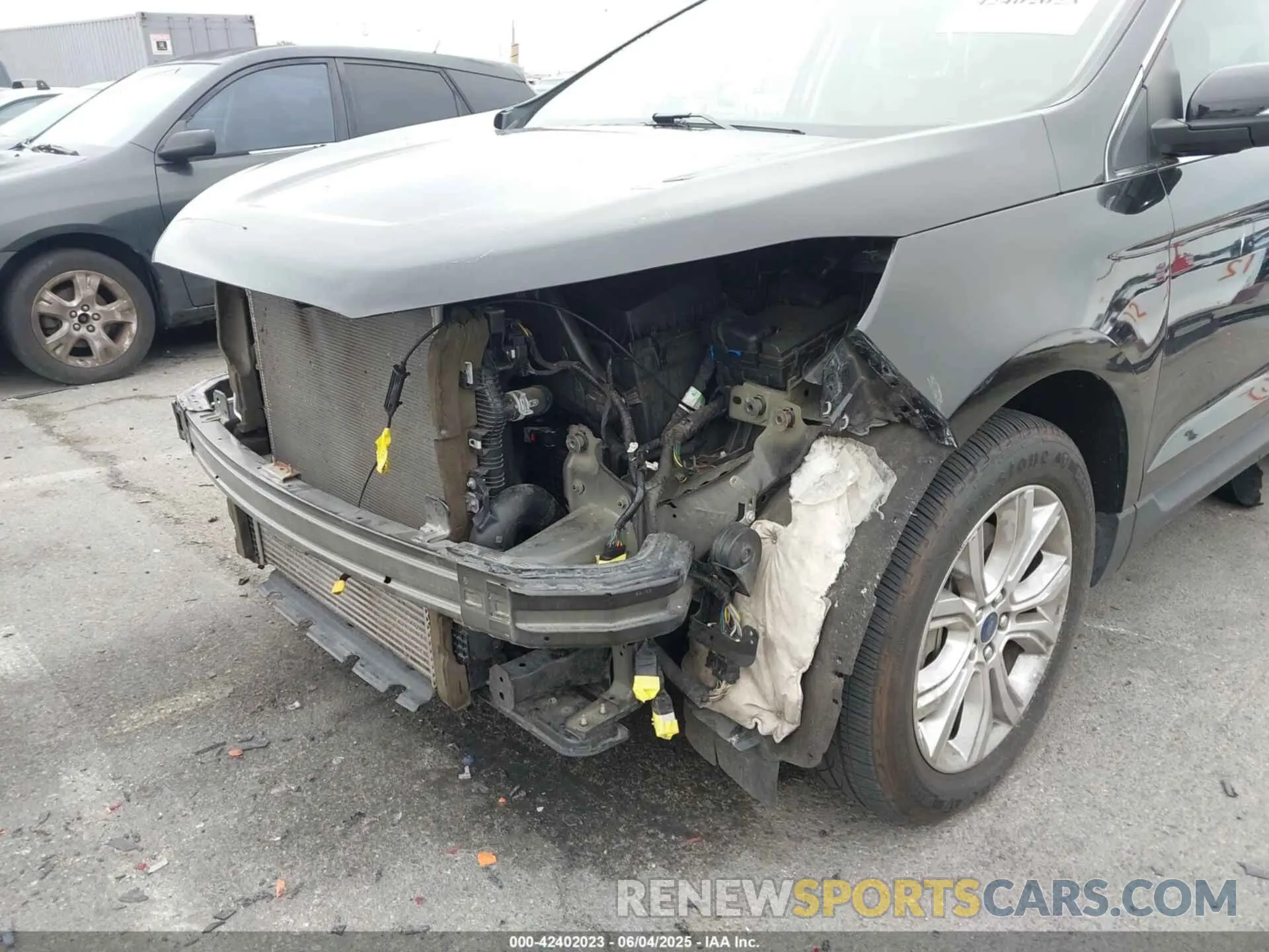6 Photograph of a damaged car 2FMPK4K91NBA94645 FORD EDGE 2022