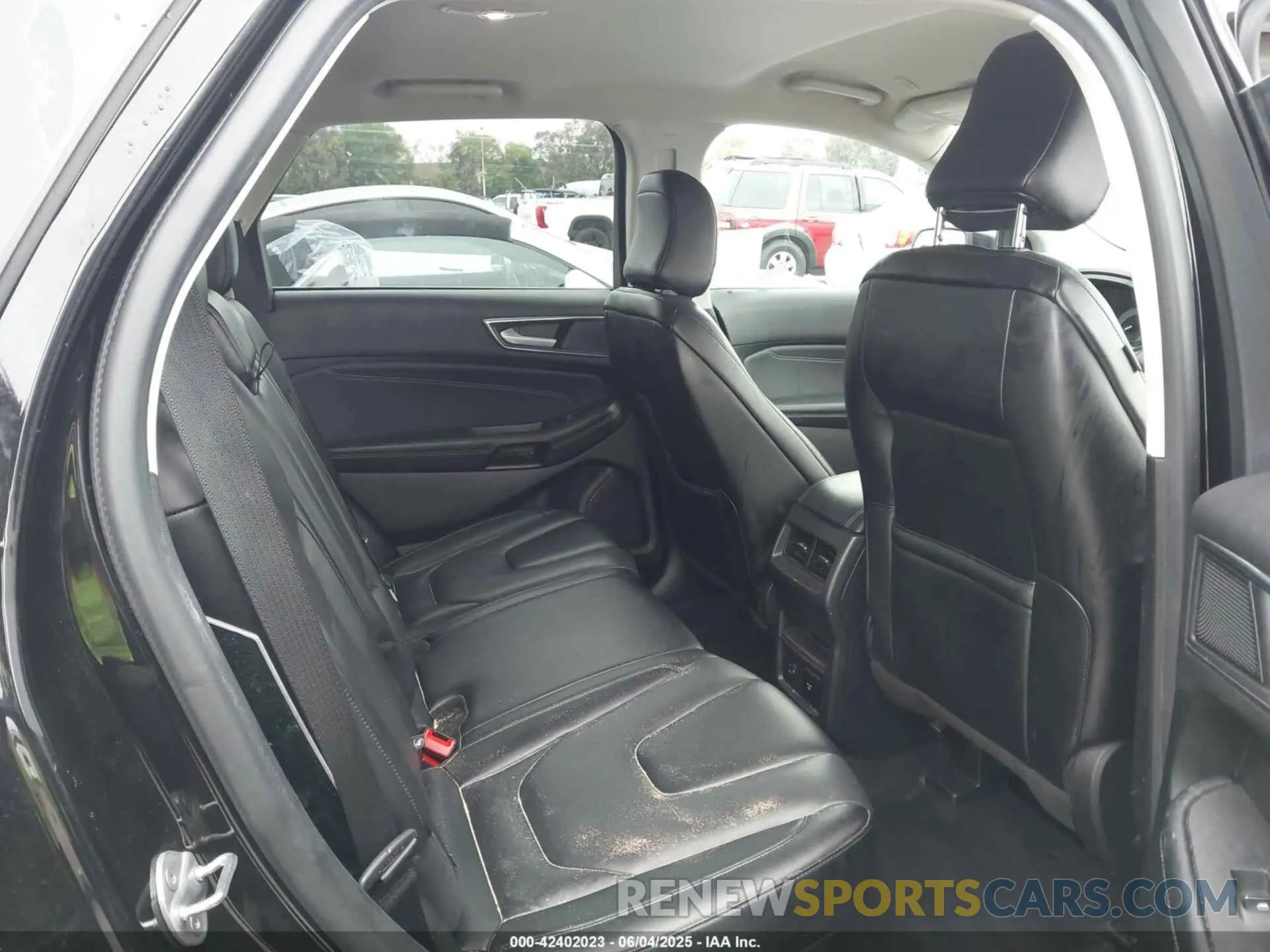 8 Photograph of a damaged car 2FMPK4K91NBA94645 FORD EDGE 2022