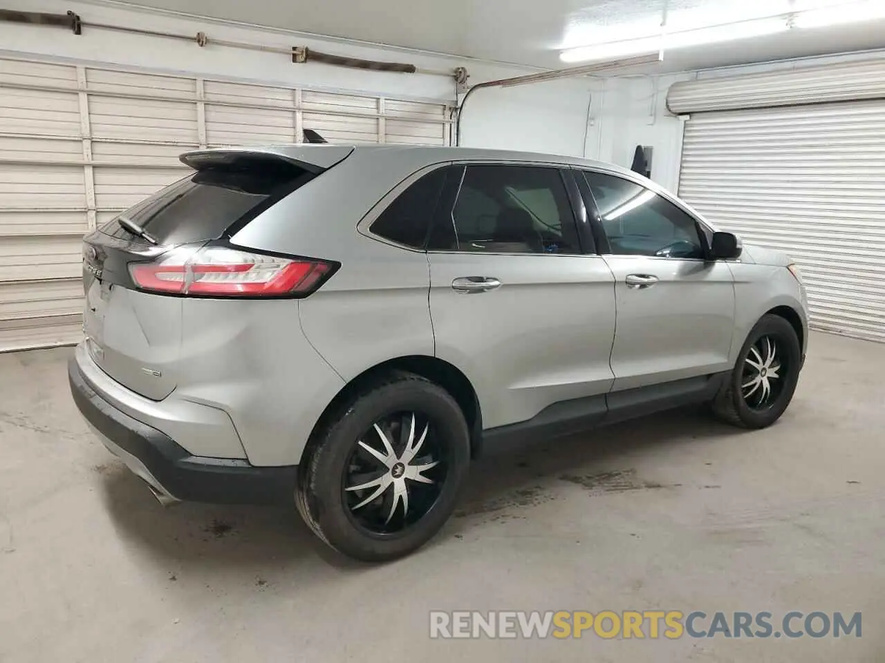 3 Photograph of a damaged car 2FMPK4K92NBA29593 FORD EDGE 2022