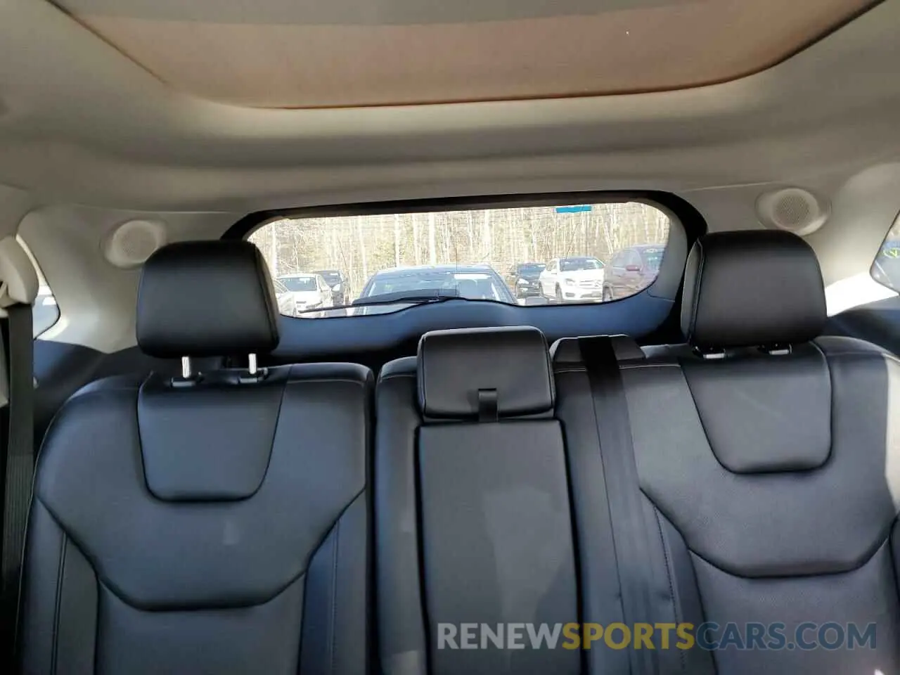 10 Photograph of a damaged car 2FMPK4K92NBA72556 FORD EDGE 2022