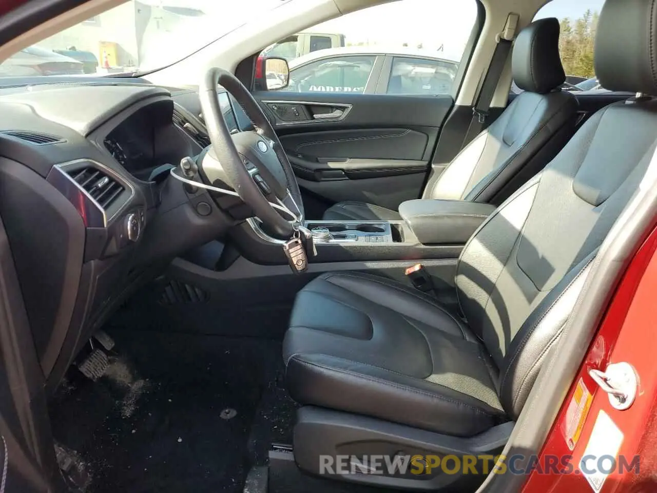 7 Photograph of a damaged car 2FMPK4K92NBA72556 FORD EDGE 2022