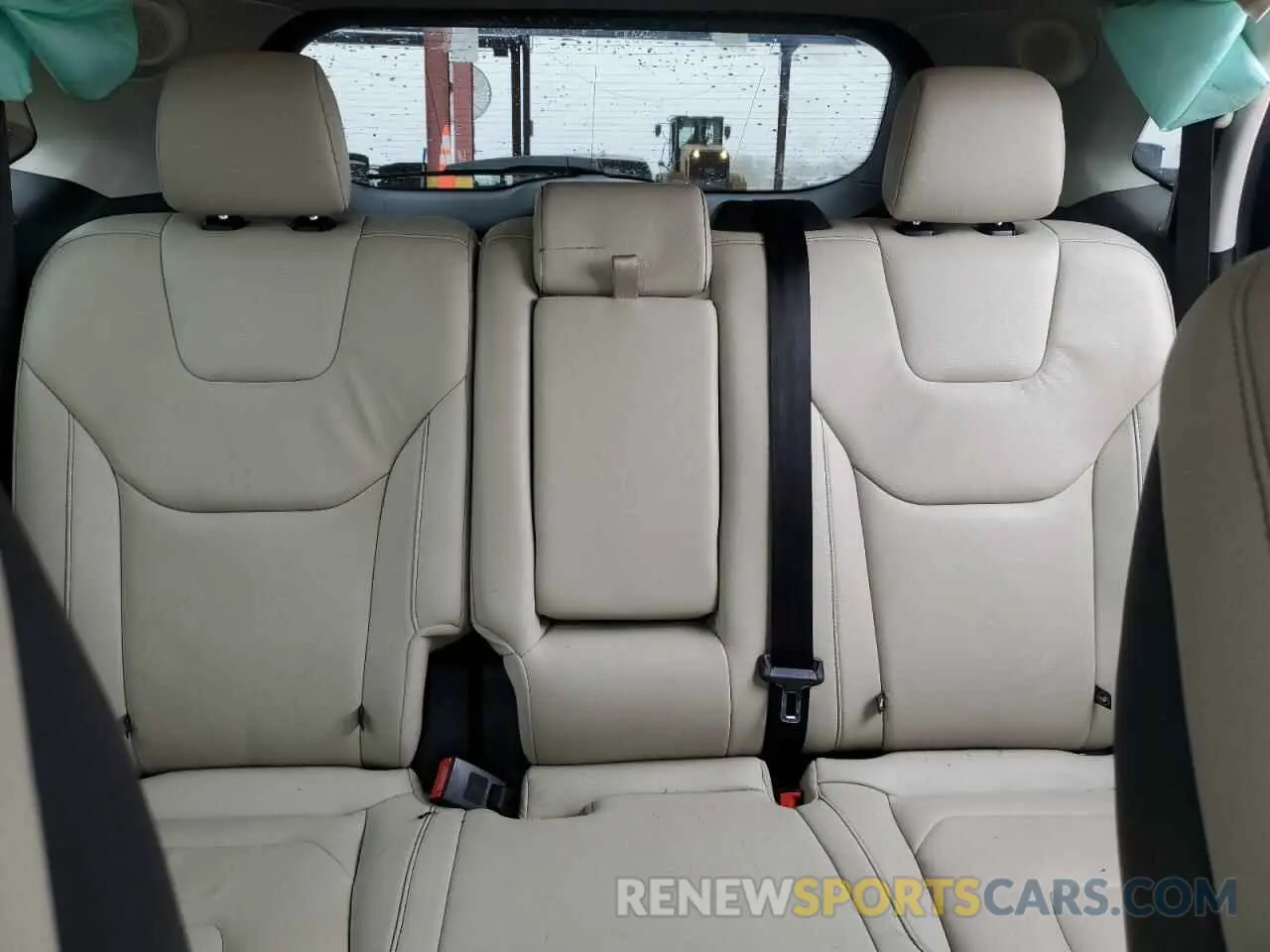 10 Photograph of a damaged car 2FMPK4K92NBA94671 FORD EDGE 2022