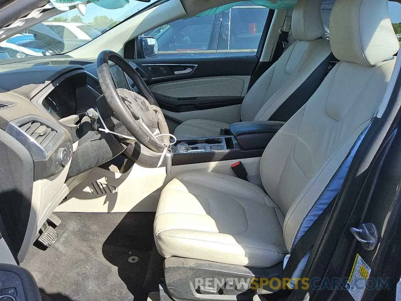 7 Photograph of a damaged car 2FMPK4K92NBA94671 FORD EDGE 2022
