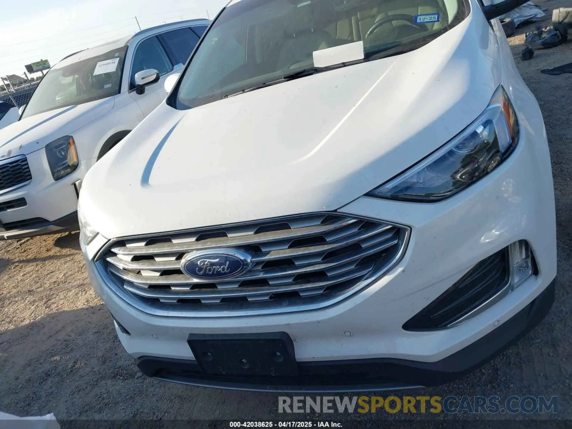 13 Photograph of a damaged car 2FMPK4K92NBB12134 FORD EDGE 2022