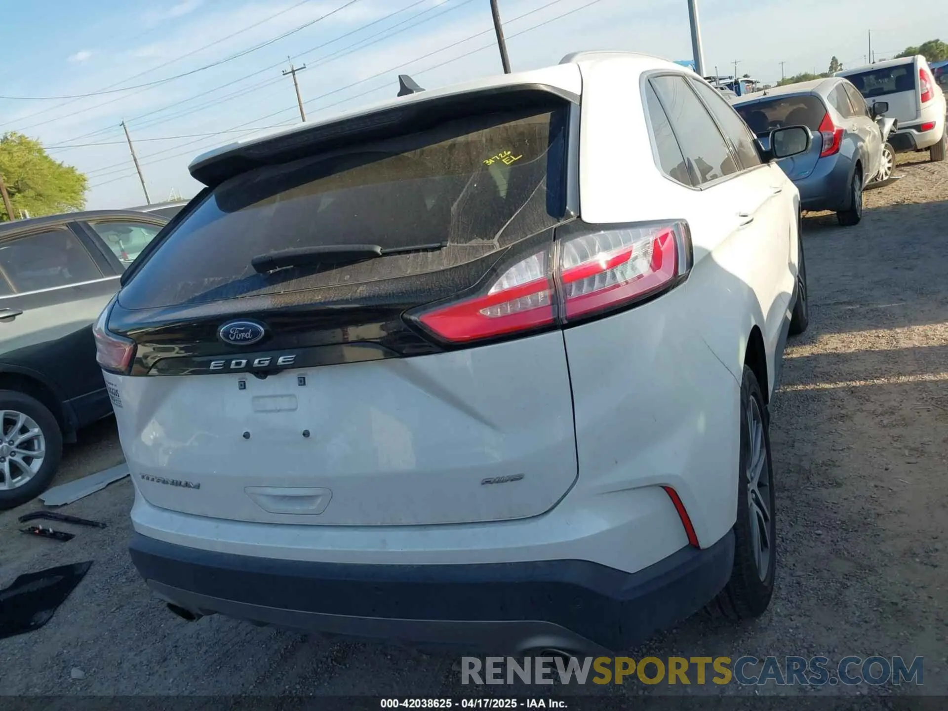 4 Photograph of a damaged car 2FMPK4K92NBB12134 FORD EDGE 2022