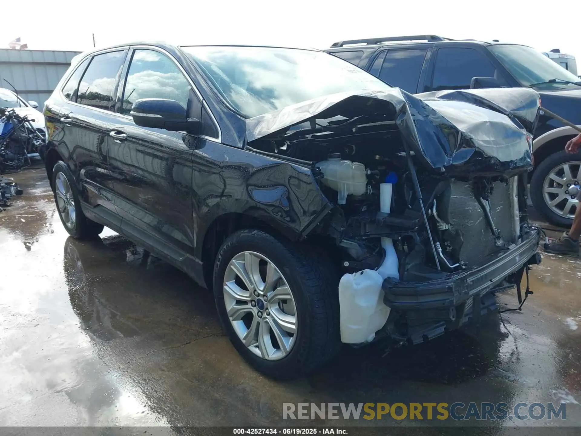 1 Photograph of a damaged car 2FMPK4K93NBA37833 FORD EDGE 2022