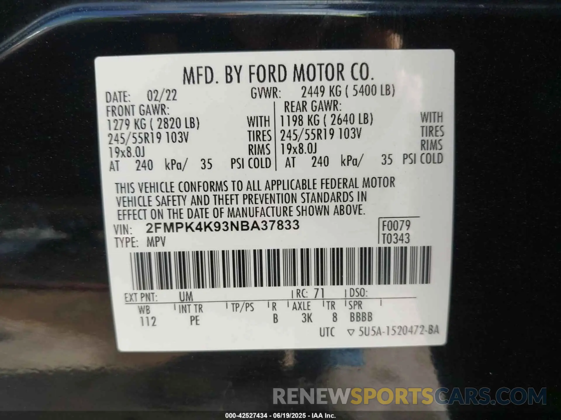 9 Photograph of a damaged car 2FMPK4K93NBA37833 FORD EDGE 2022