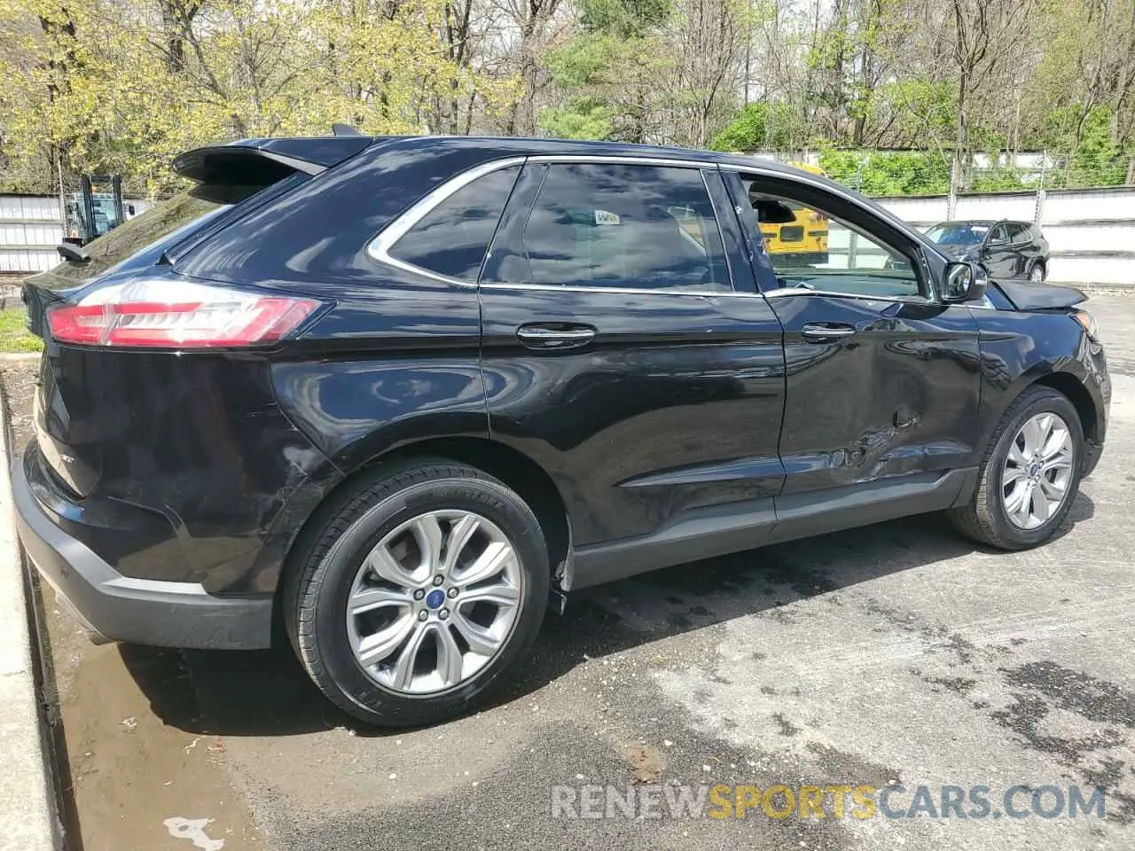 3 Photograph of a damaged car 2FMPK4K93NBA55989 FORD EDGE 2022