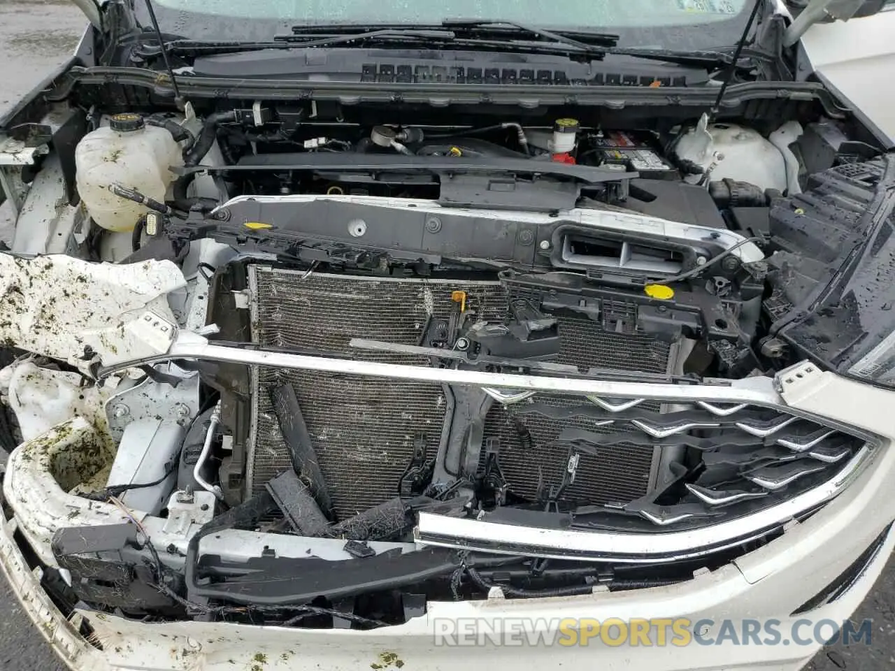11 Photograph of a damaged car 2FMPK4K93NBA57581 FORD EDGE 2022