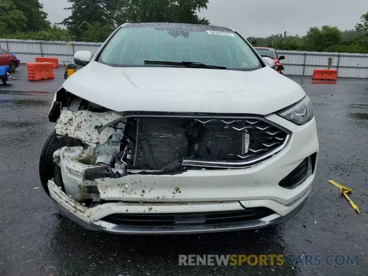 5 Photograph of a damaged car 2FMPK4K93NBA57581 FORD EDGE 2022