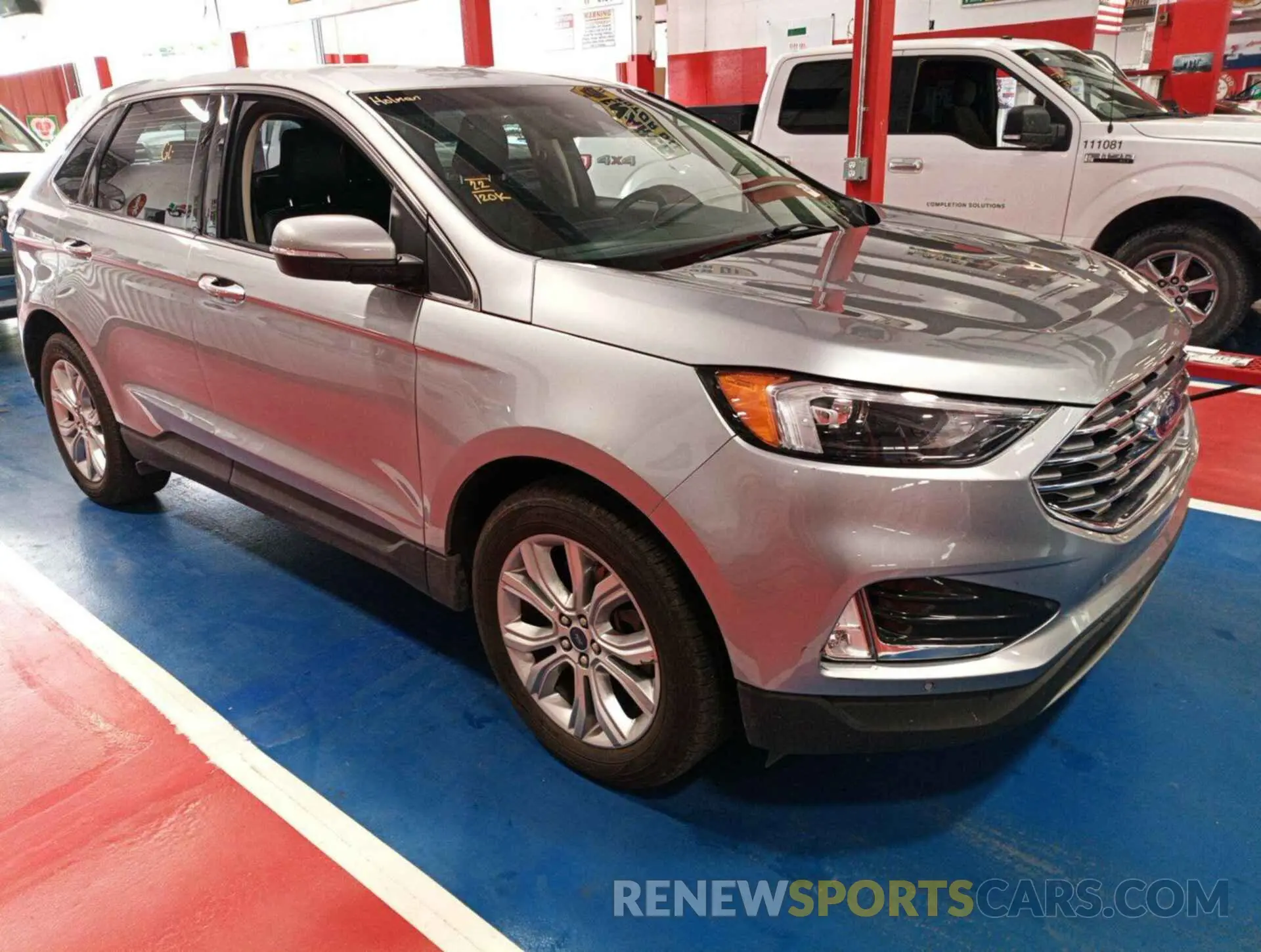 28 Photograph of a damaged car 2FMPK4K93NBA81363 FORD EDGE 2022