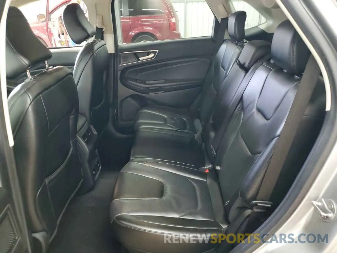 11 Photograph of a damaged car 2FMPK4K93NBB07184 FORD EDGE 2022