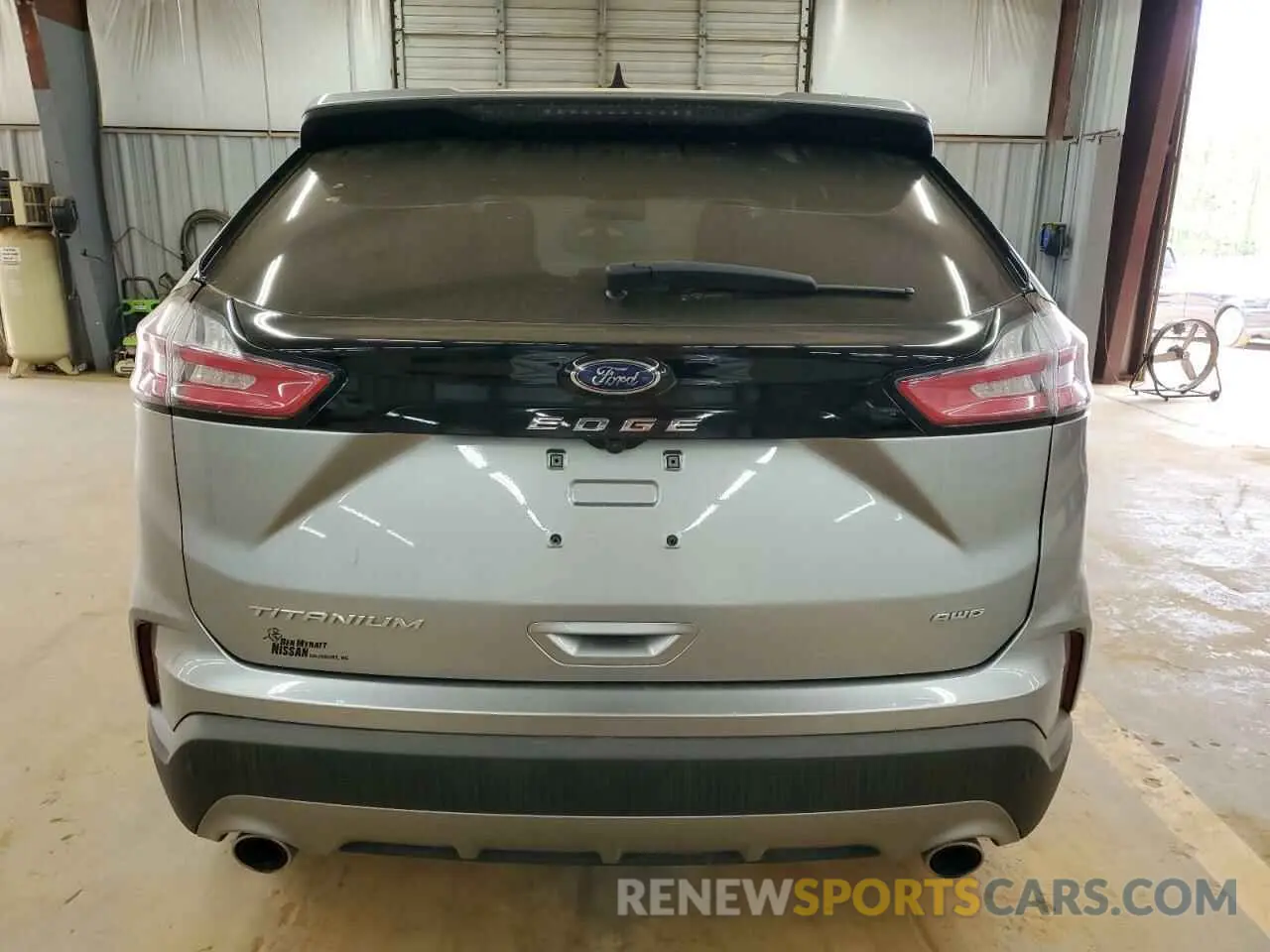 6 Photograph of a damaged car 2FMPK4K93NBB07184 FORD EDGE 2022