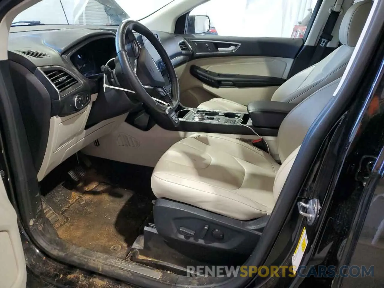 7 Photograph of a damaged car 2FMPK4K95NBA33668 FORD EDGE 2022