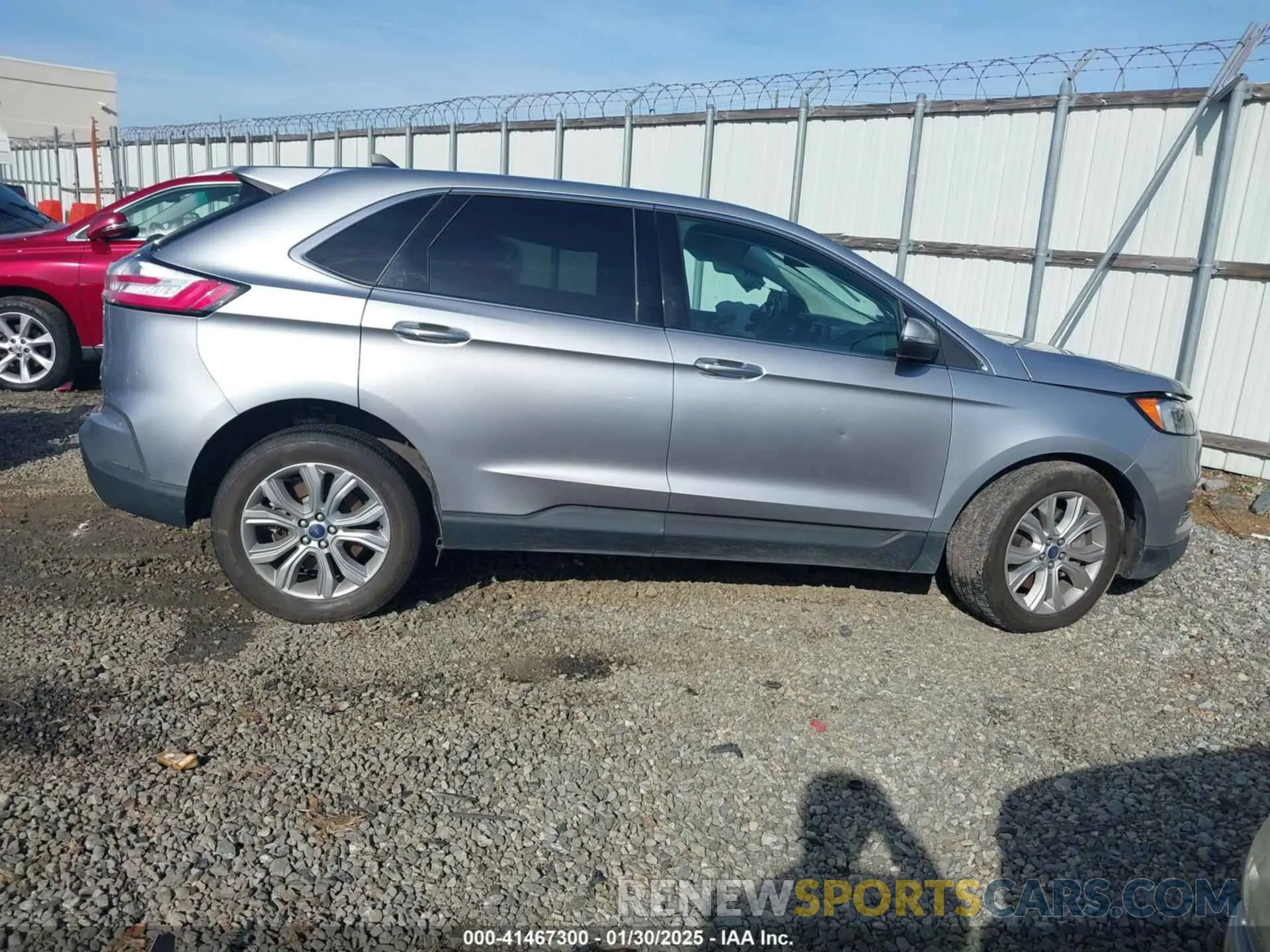 13 Photograph of a damaged car 2FMPK4K95NBA38997 FORD EDGE 2022