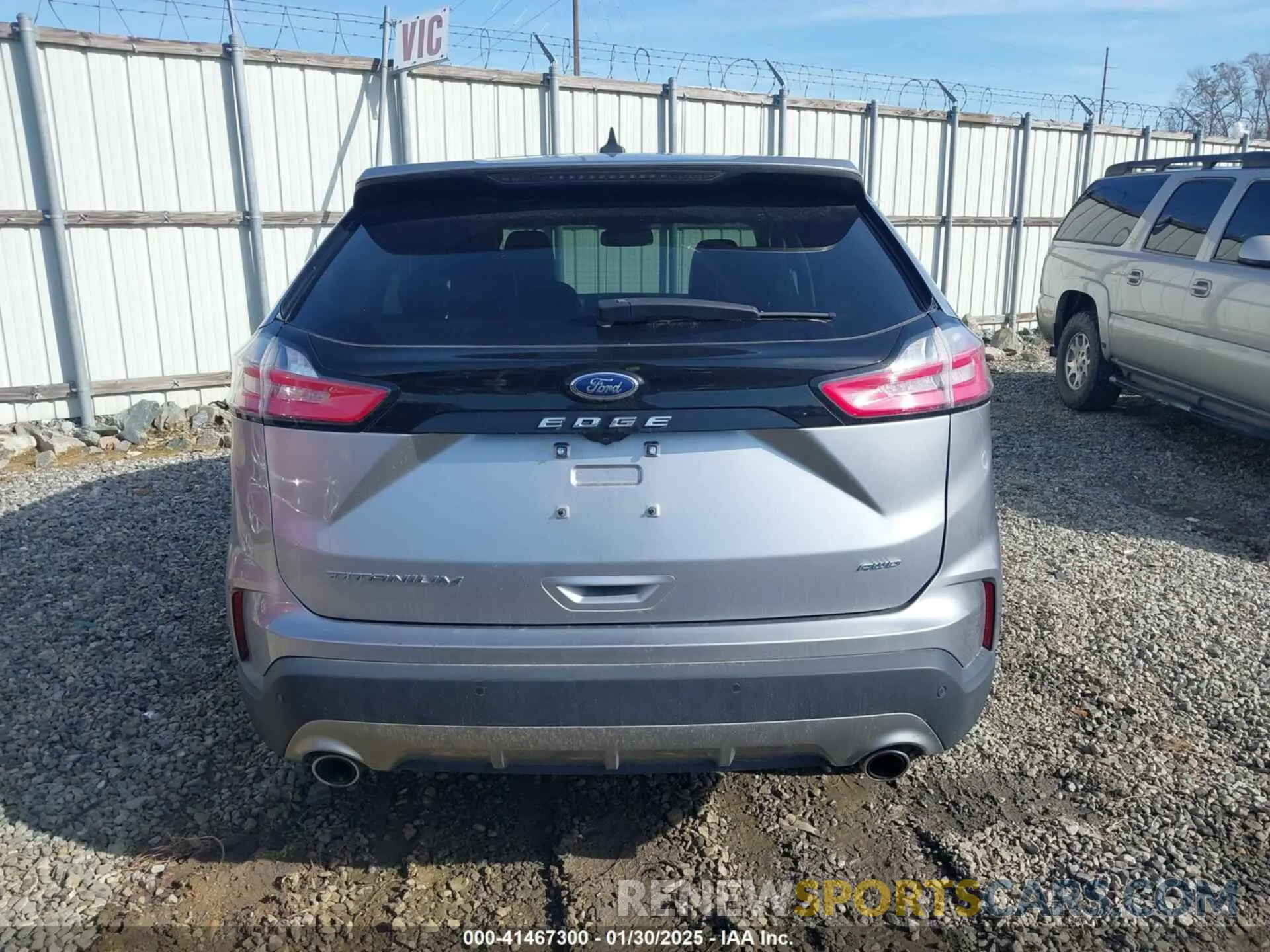 16 Photograph of a damaged car 2FMPK4K95NBA38997 FORD EDGE 2022