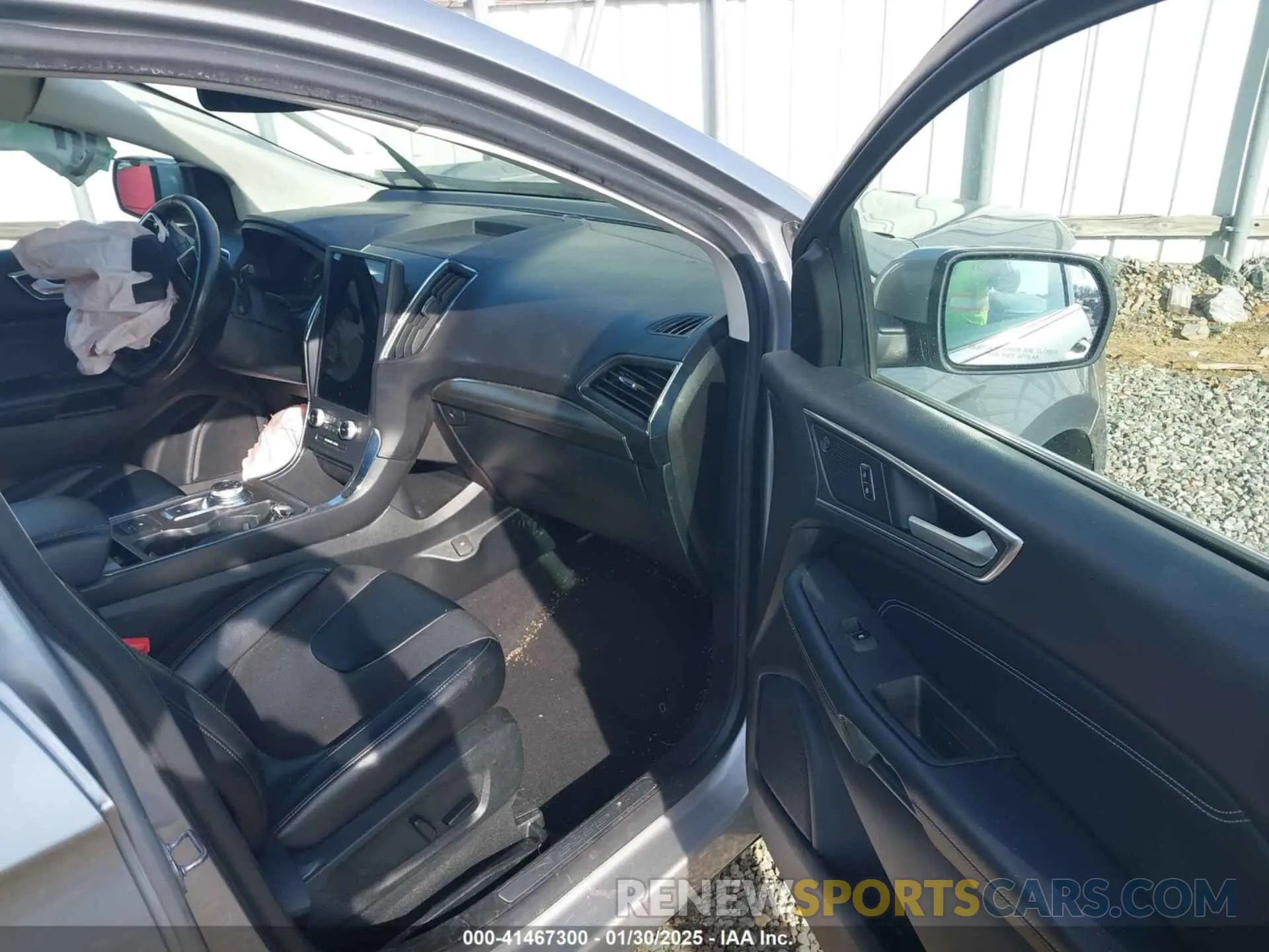 5 Photograph of a damaged car 2FMPK4K95NBA38997 FORD EDGE 2022