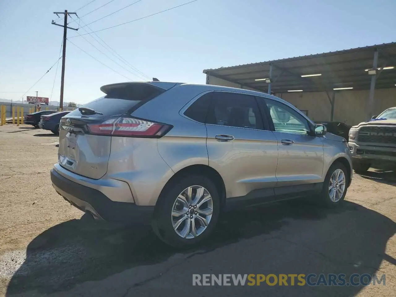 3 Photograph of a damaged car 2FMPK4K95NBA39342 FORD EDGE 2022