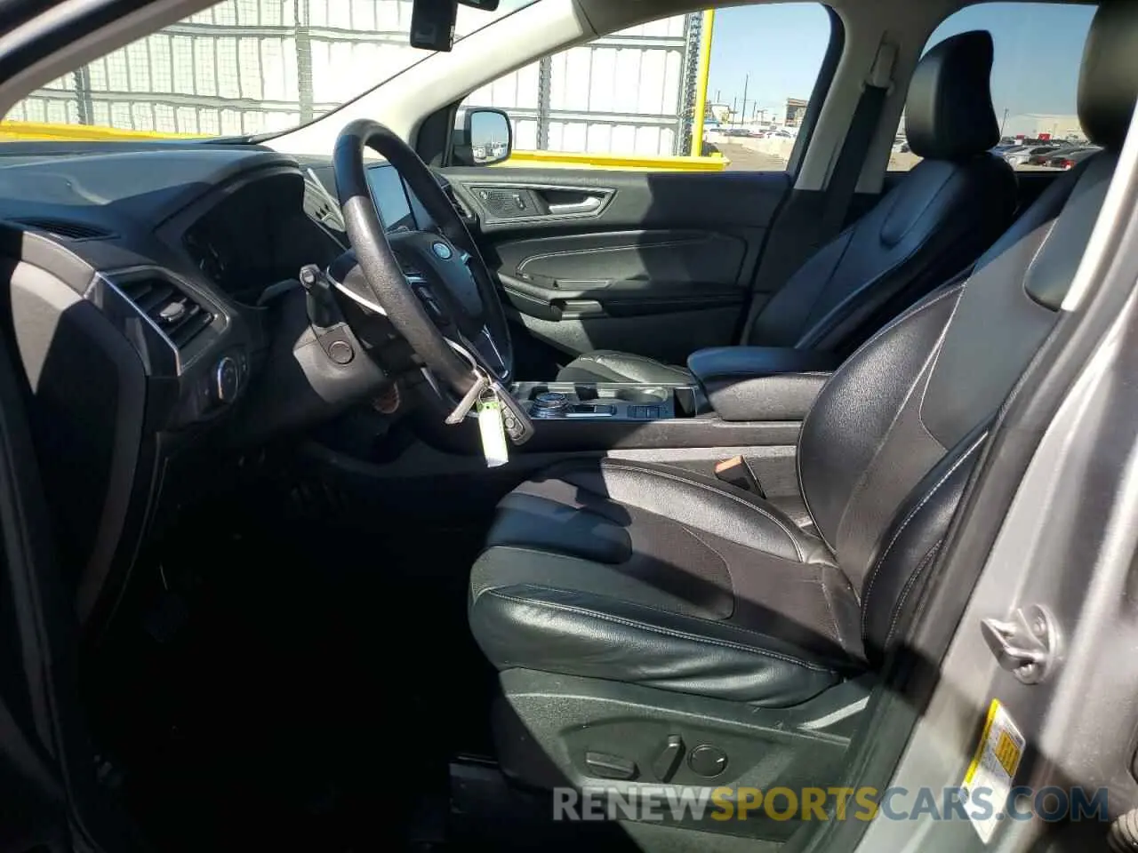 7 Photograph of a damaged car 2FMPK4K95NBA39342 FORD EDGE 2022
