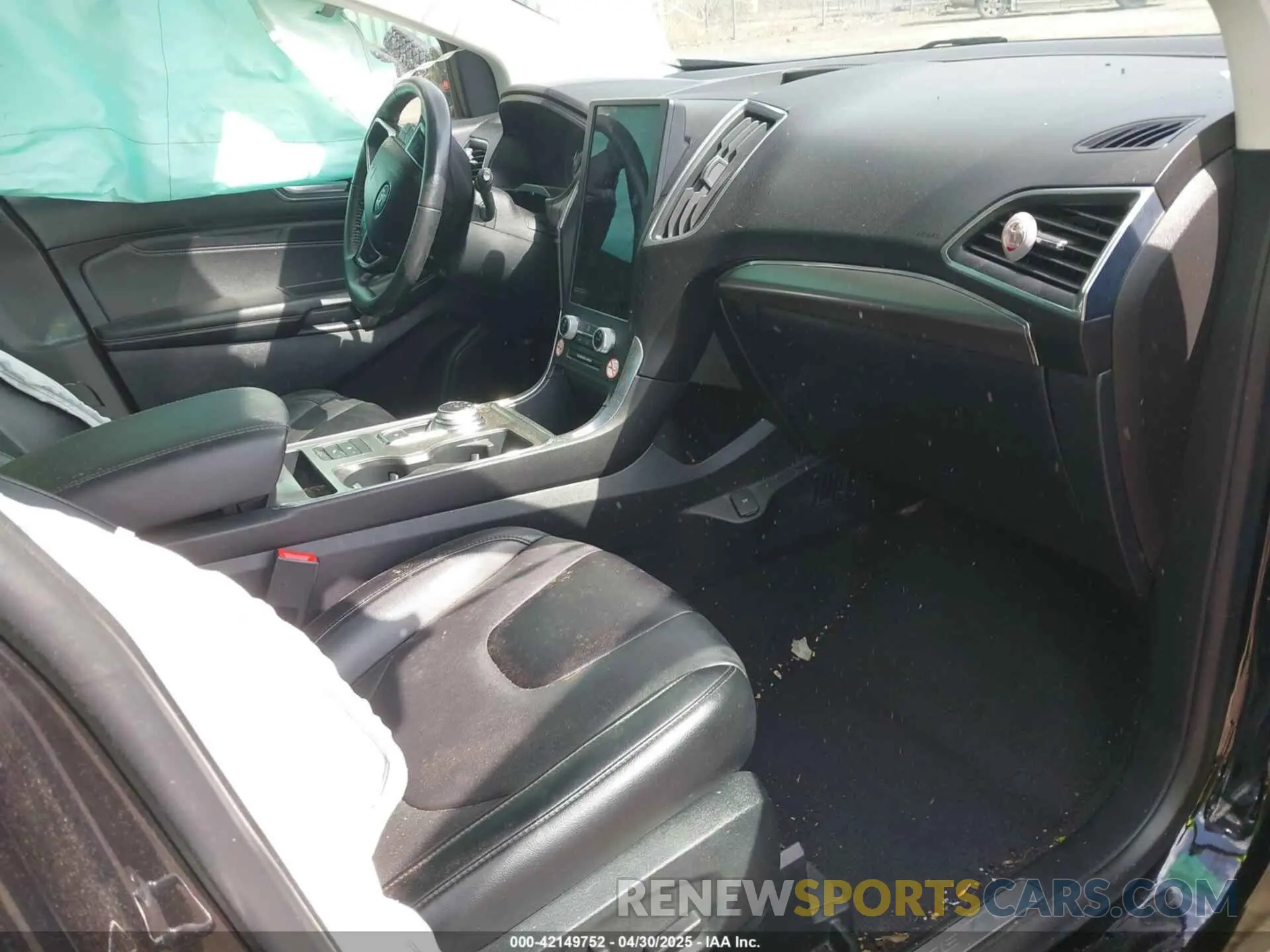 5 Photograph of a damaged car 2FMPK4K95NBA45450 FORD EDGE 2022